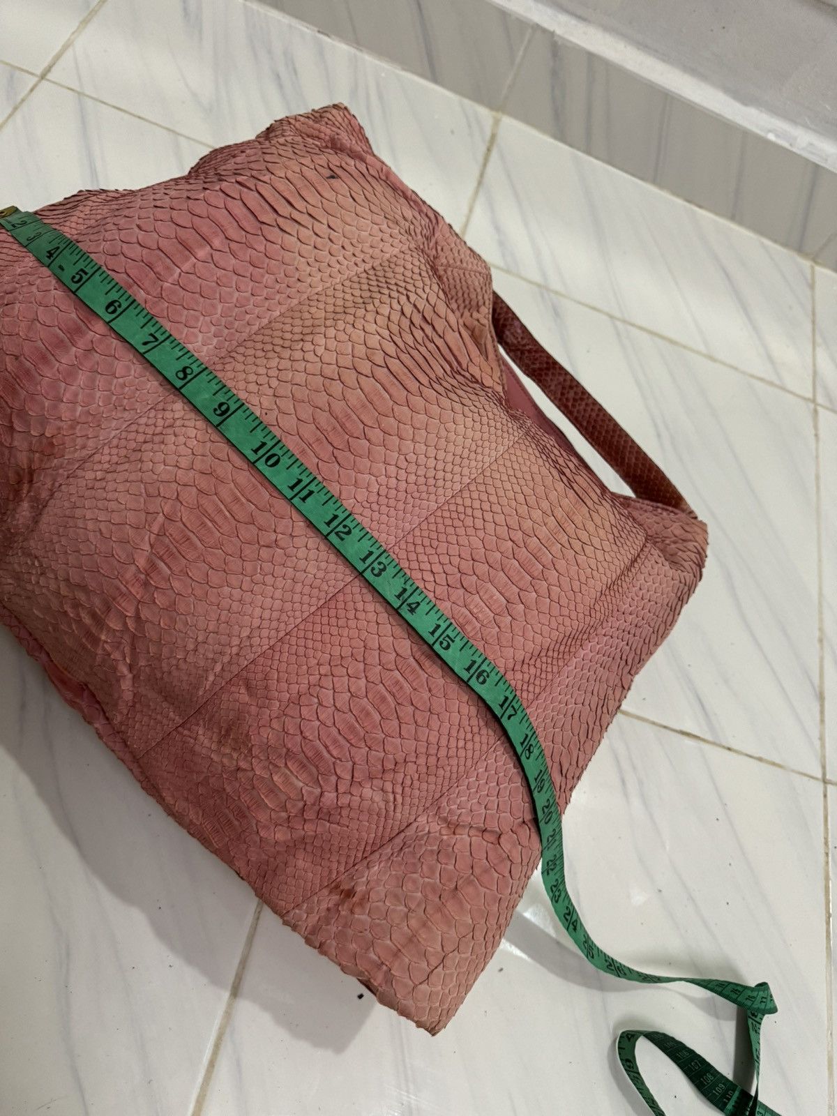 Cobra × Genuine Leather BYRON NYC WINE PYTHON LARGE SOHO TOTE BAC Size ONE SIZE - 10 Thumbnail