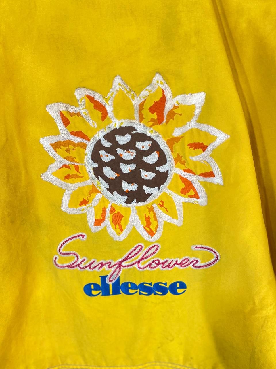 Ellesse vintage ellesse sunflower ski jacket very nice design Size US L / EU 52-54 / 3 - 17 Thumbnail