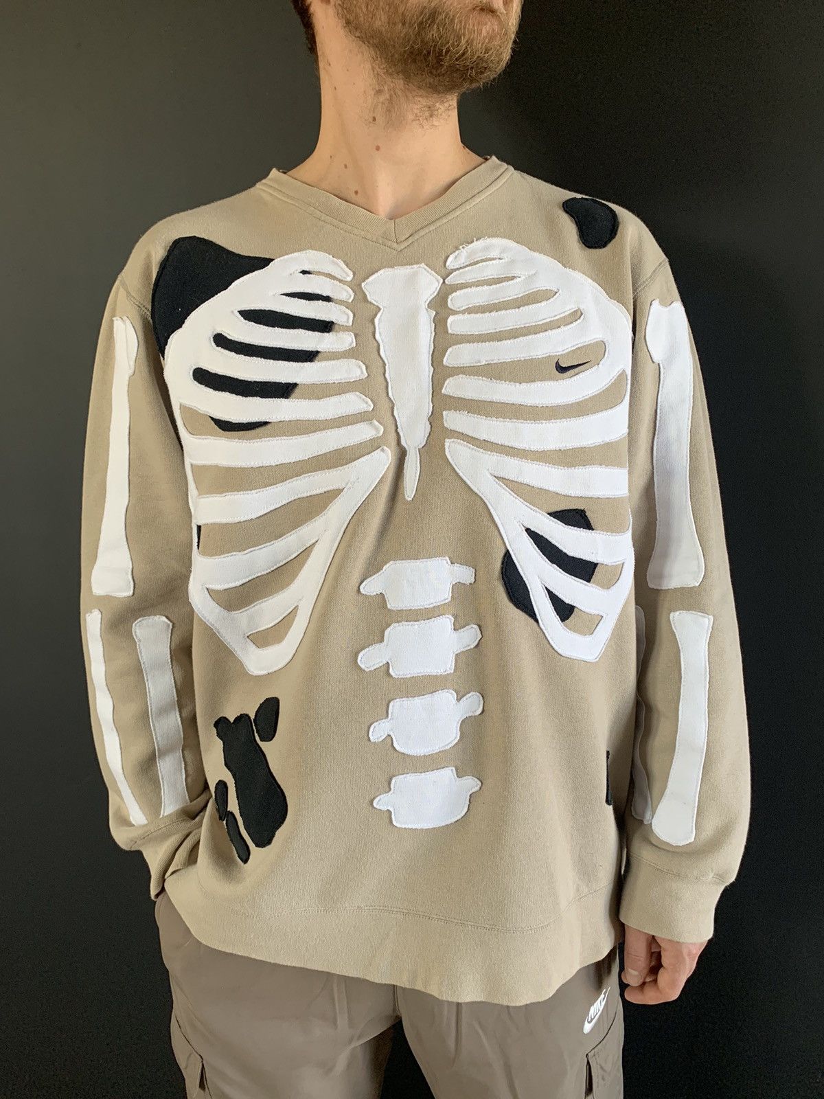 Nike Vintage Nike Skeleton big logo V-neck sweatshirt Size US L / EU 52-54 / 3 - 2 Thumbnail