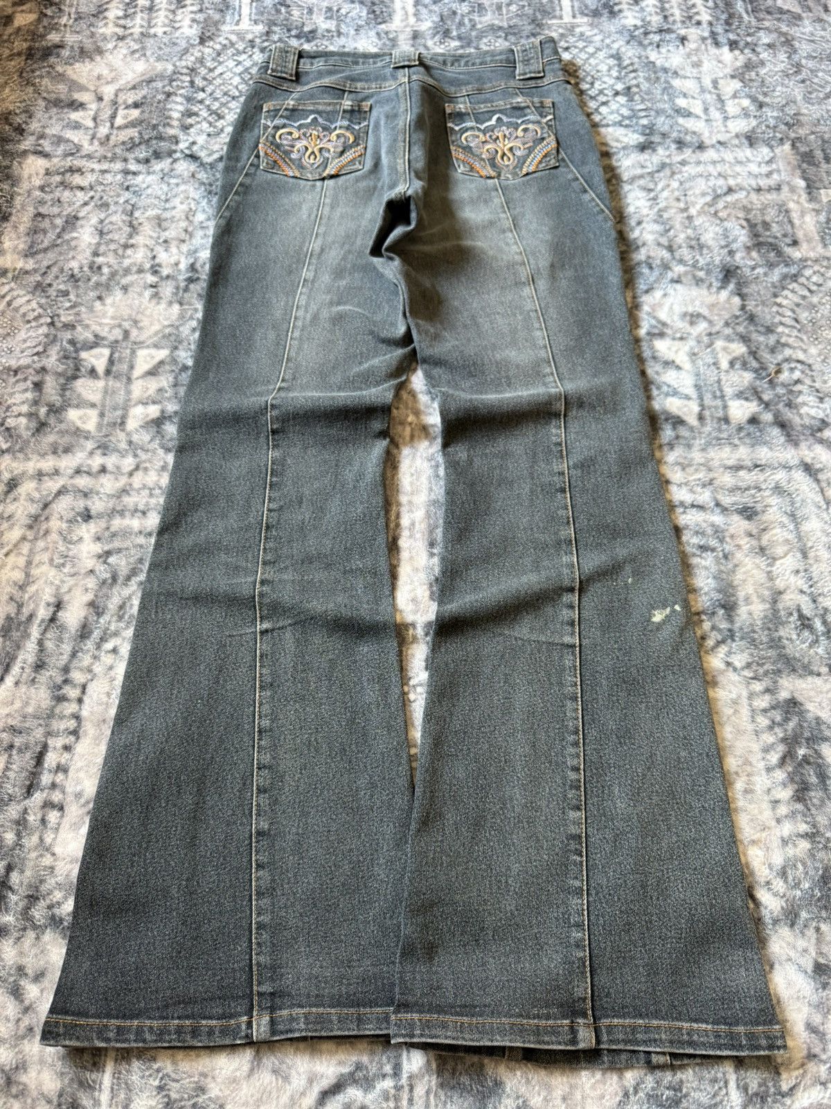 If Six Was Nine Full Heart Japan Tribal Paneled Faded Wash Flared Jeans Size US 27 - 2 Thumbnail