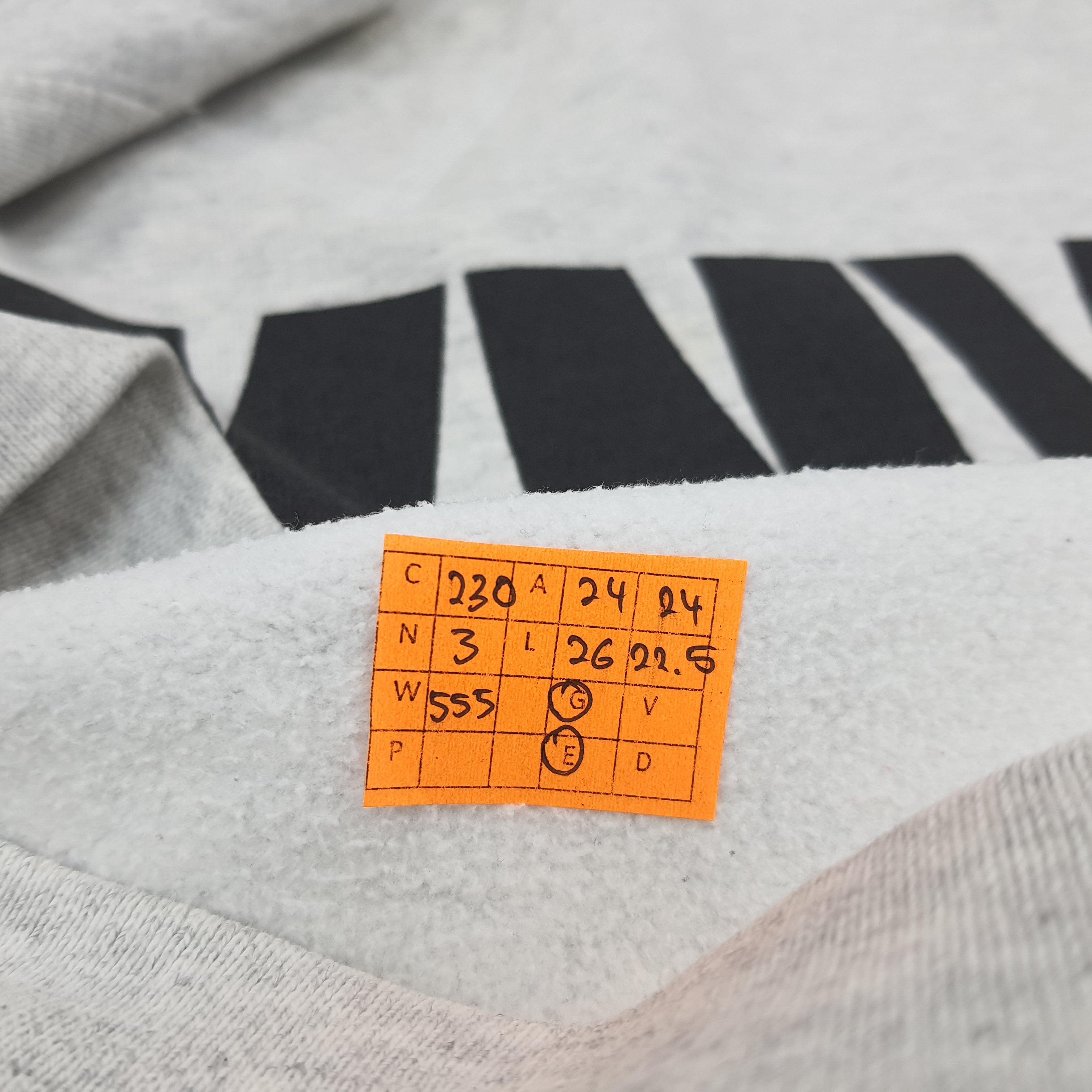DKNY × Vintage Vintage DKNY Jeans Streetwear Sweatshirt C230N3 Size US L / EU 52-54 / 3 - 9 Thumbnail