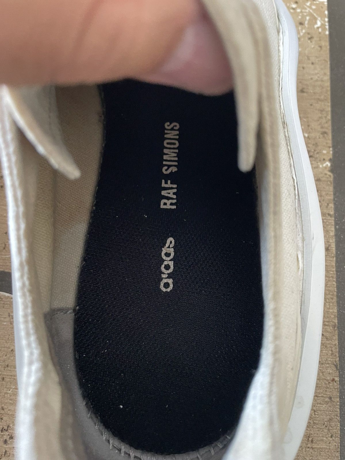 Adidas × Raf Simons Raf Simons x Adidas New Runner Talc Size US 12 / EU 45 - 10 Thumbnail