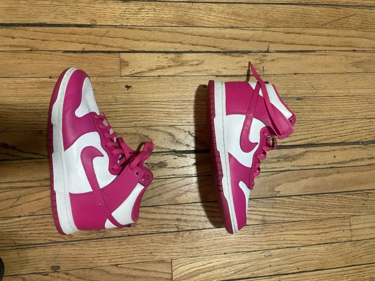 Nike Mens High Top Pink Dunk Sz: 10 Size US 10 / EU 43 - 2 Thumbnail