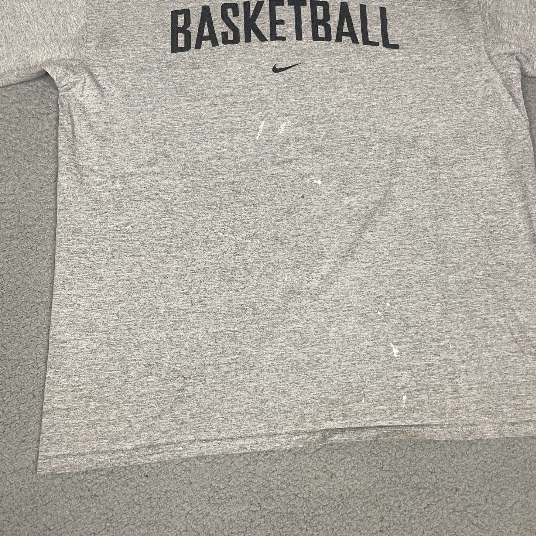 Nike VINTAGE Nike Basketball Tshirt Adult L Grey Distressed Spellout Swoosh Vtg L Mens 90s Size US L / EU 52-54 / 3 - 5 Thumbnail