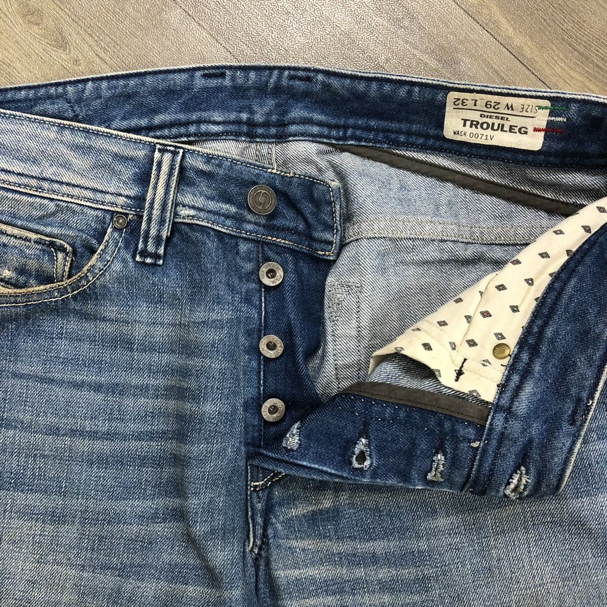 Diesel 2000s Diesel Industry Trouleg Faded Jeans Size US 32 / EU 48 - 6 Thumbnail