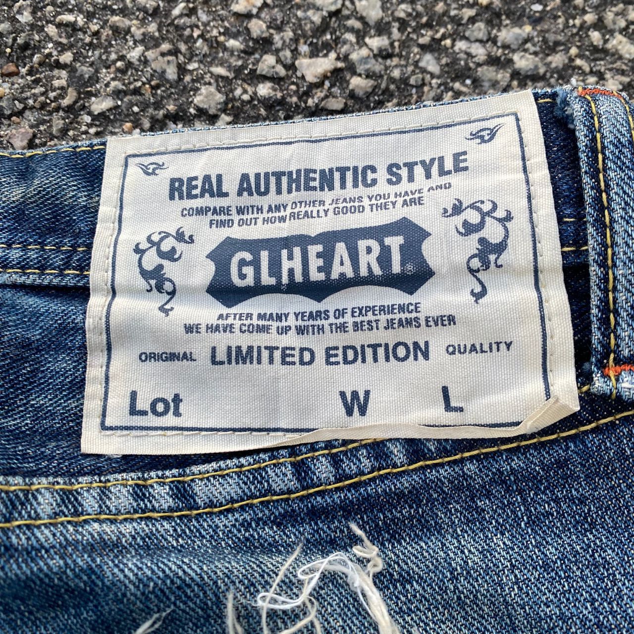 If Six Was Nine Vintage G Heart Limited Edition Distressed Denim Size US 34 / EU 50 - 14 Thumbnail