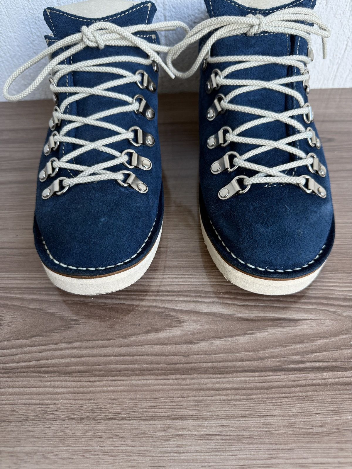 Danner 😮‍💨🥶suede mountain ridge boots Size US 9 / EU 42 - 6 Thumbnail