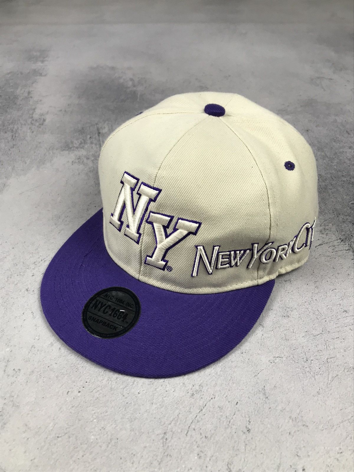 Vintage Vintage New York City 1664 Snapback Hat Cap Size ONE SIZE - 1 Thumbnail