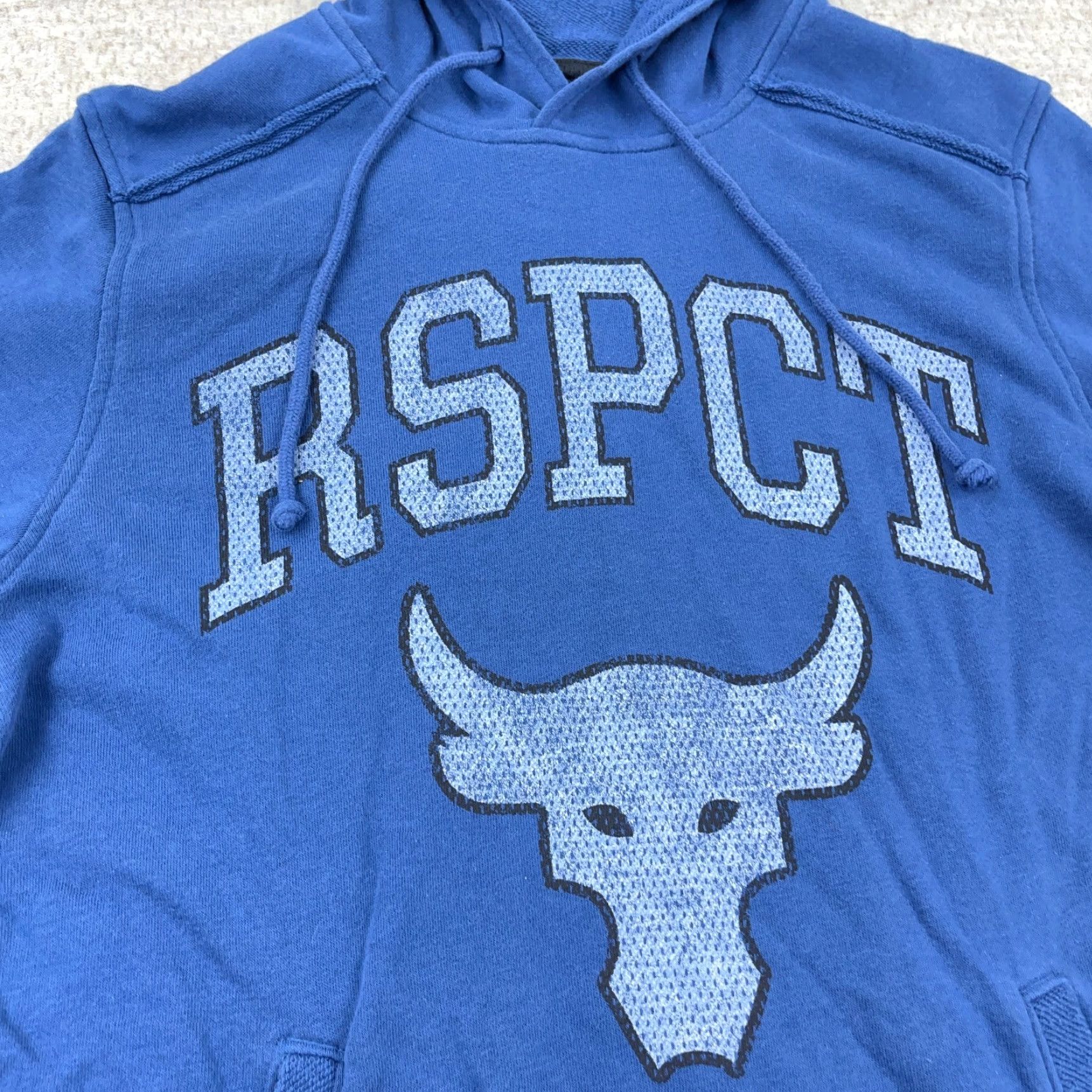 Under Armour VINTAGE Under Armour Project Rock Hoodie Men Small Blue Sweatshirt Respect Bull Gym Size US S / EU 44-46 / 1 - 4 Thumbnail