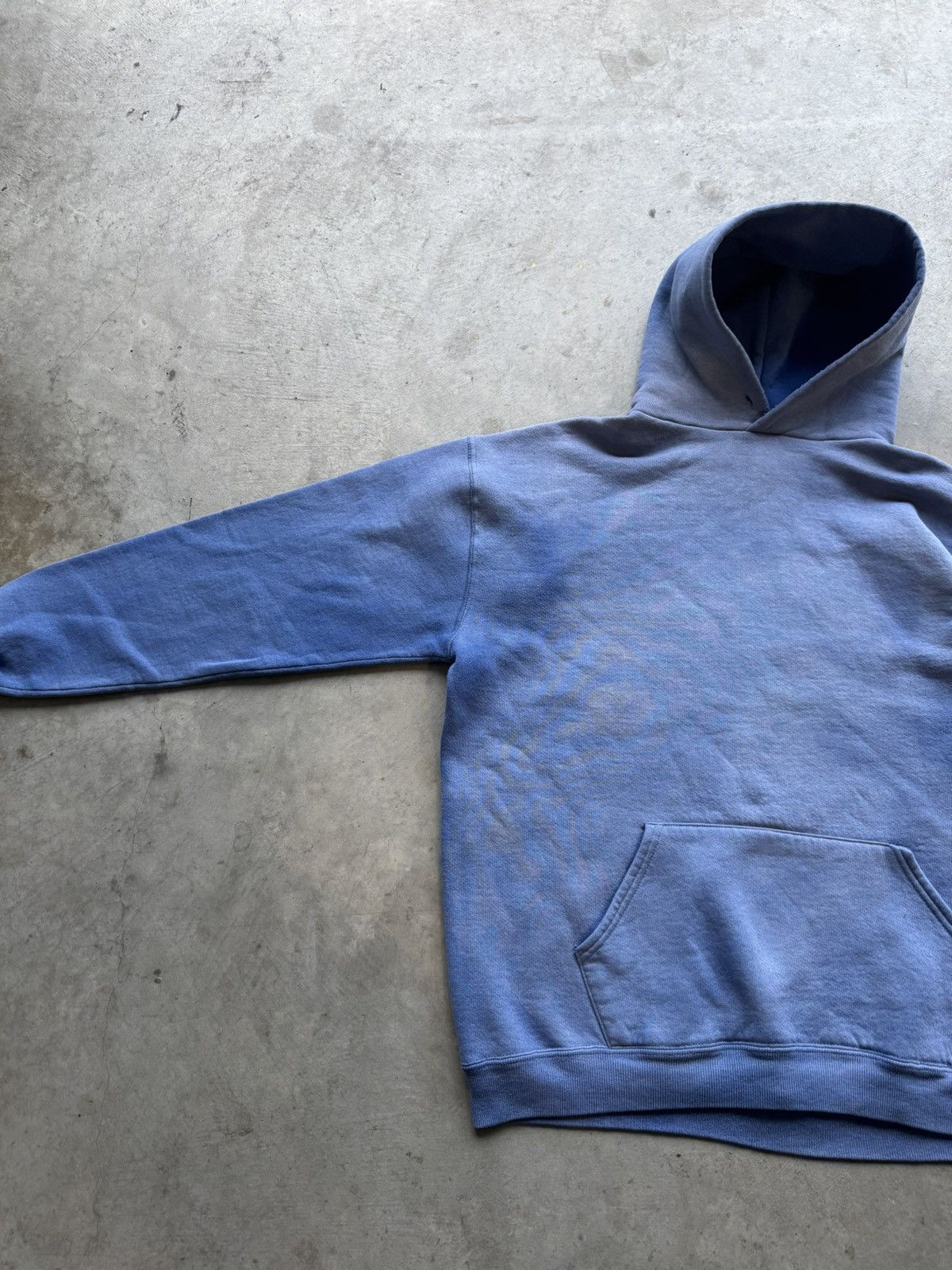 Akimbo Club × Russell Athletic × Vintage Vintage 90s Russell Athletic Faded Blue Hoodie Size US XL / EU 56 / 4 - 4 Thumbnail
