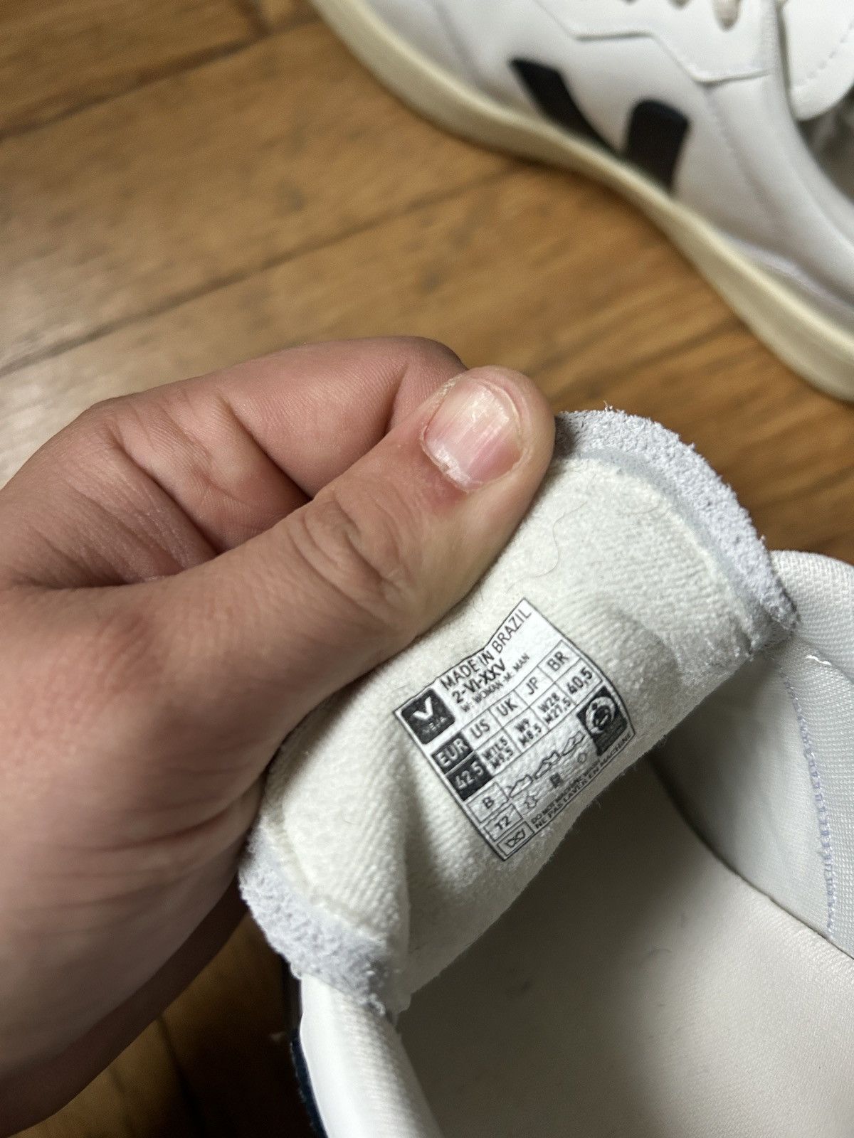 Veja Veja V-90 Size US 9.5 / EU 42-43 - 4 Thumbnail