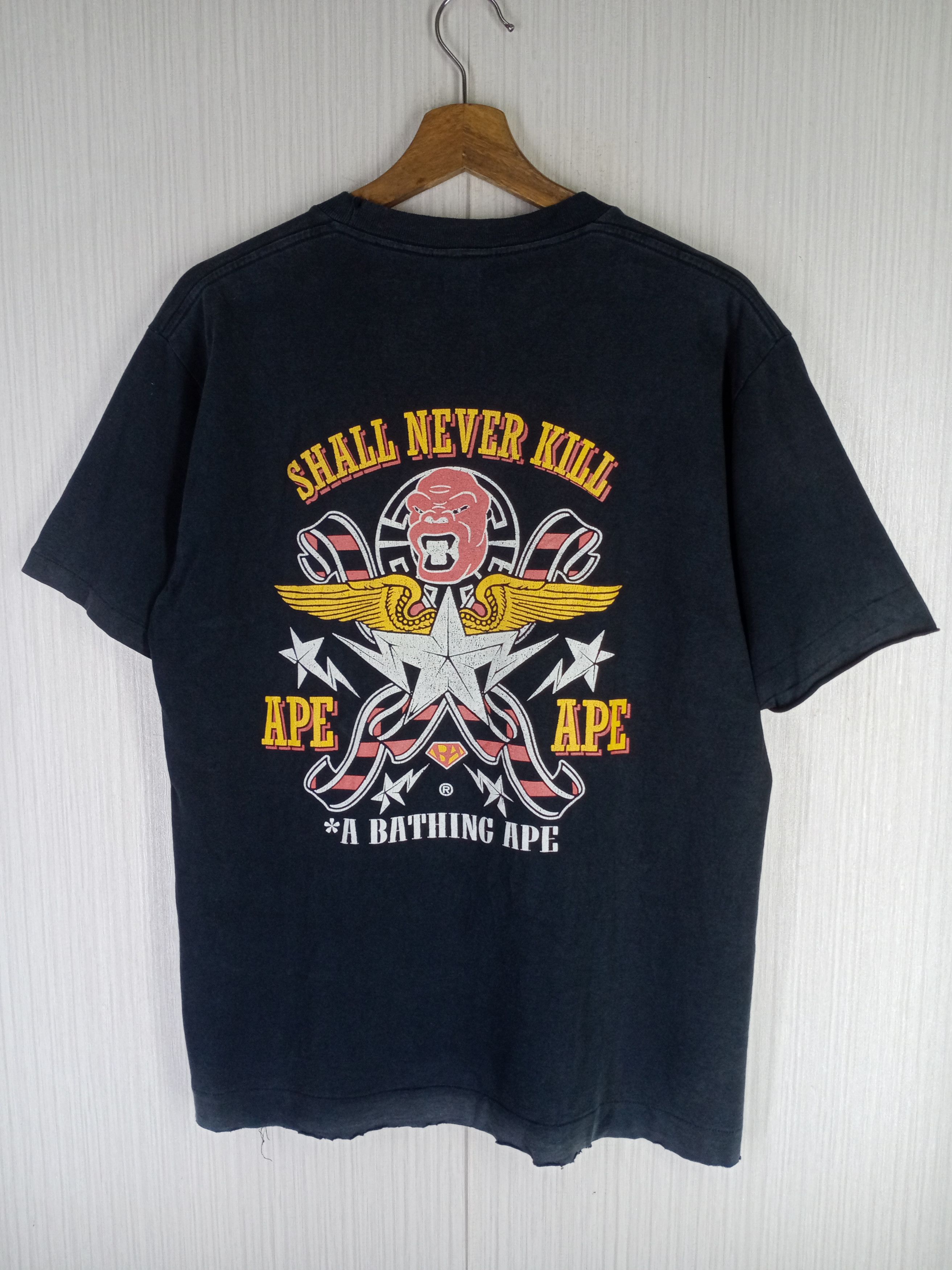 Bape Rare Vintage BAPE SHALL NEVER KILL Distressed Tshirt Size US M / EU 48-50 / 2 - 1 Thumbnail