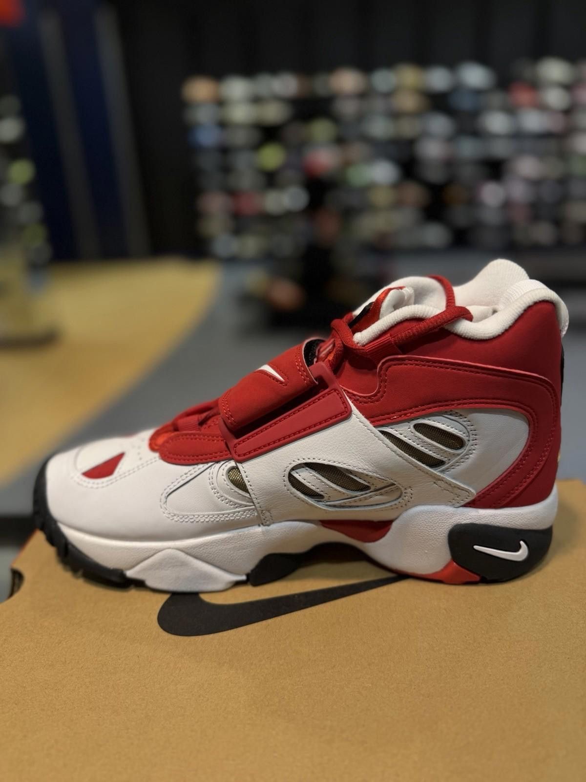 Nike Nike Air Diamond Turf II Reverse Prime Red Size 10.5 NEW Size US 10.5 / EU 43-44 - 9 Thumbnail