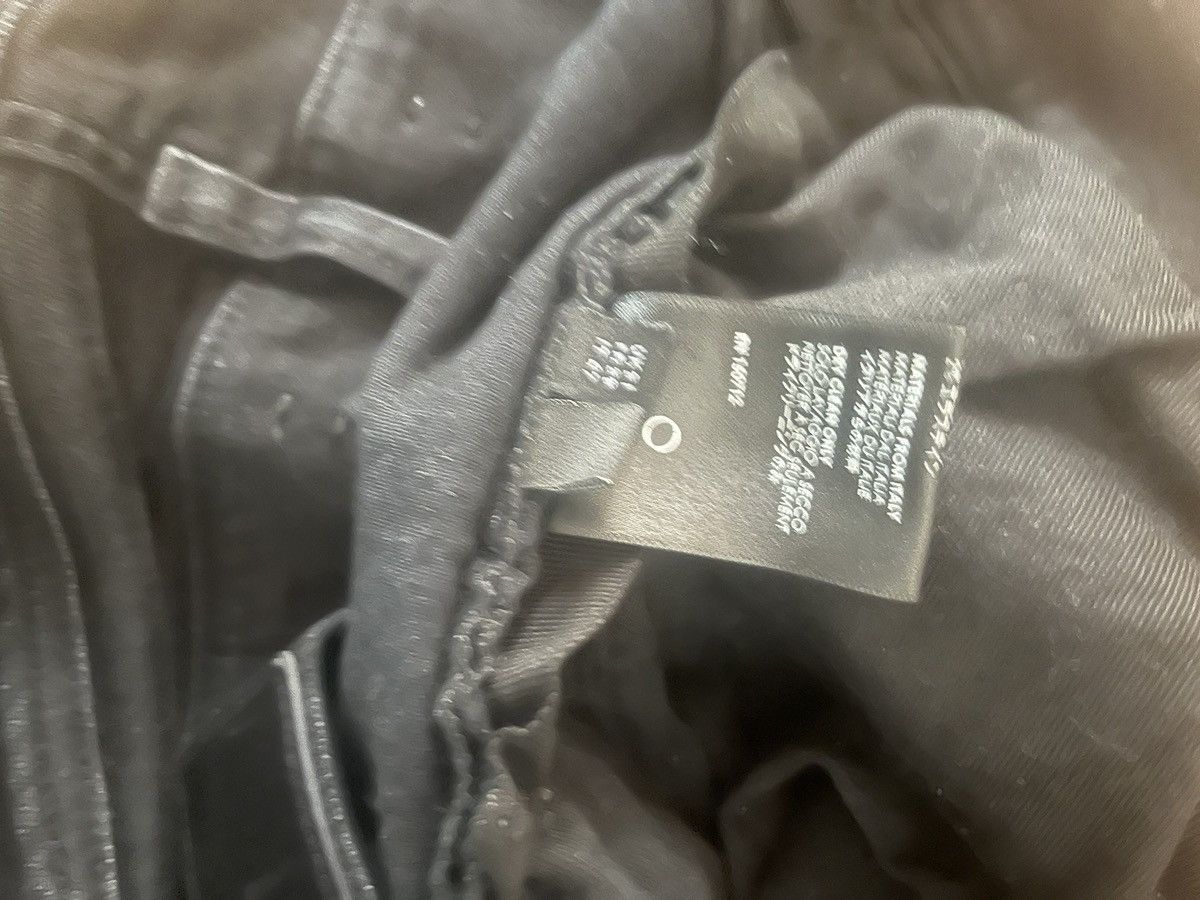 Amiri Black distressed skinny jeans Size US 31 - 4 Thumbnail