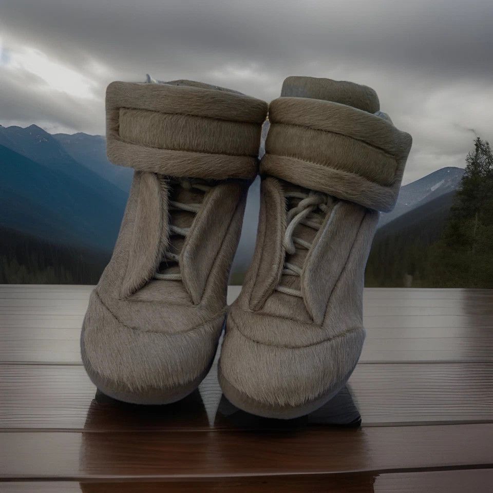 Maison Margiela Future Kanye West Pony Size US 7 / EU 40 - 2 Thumbnail