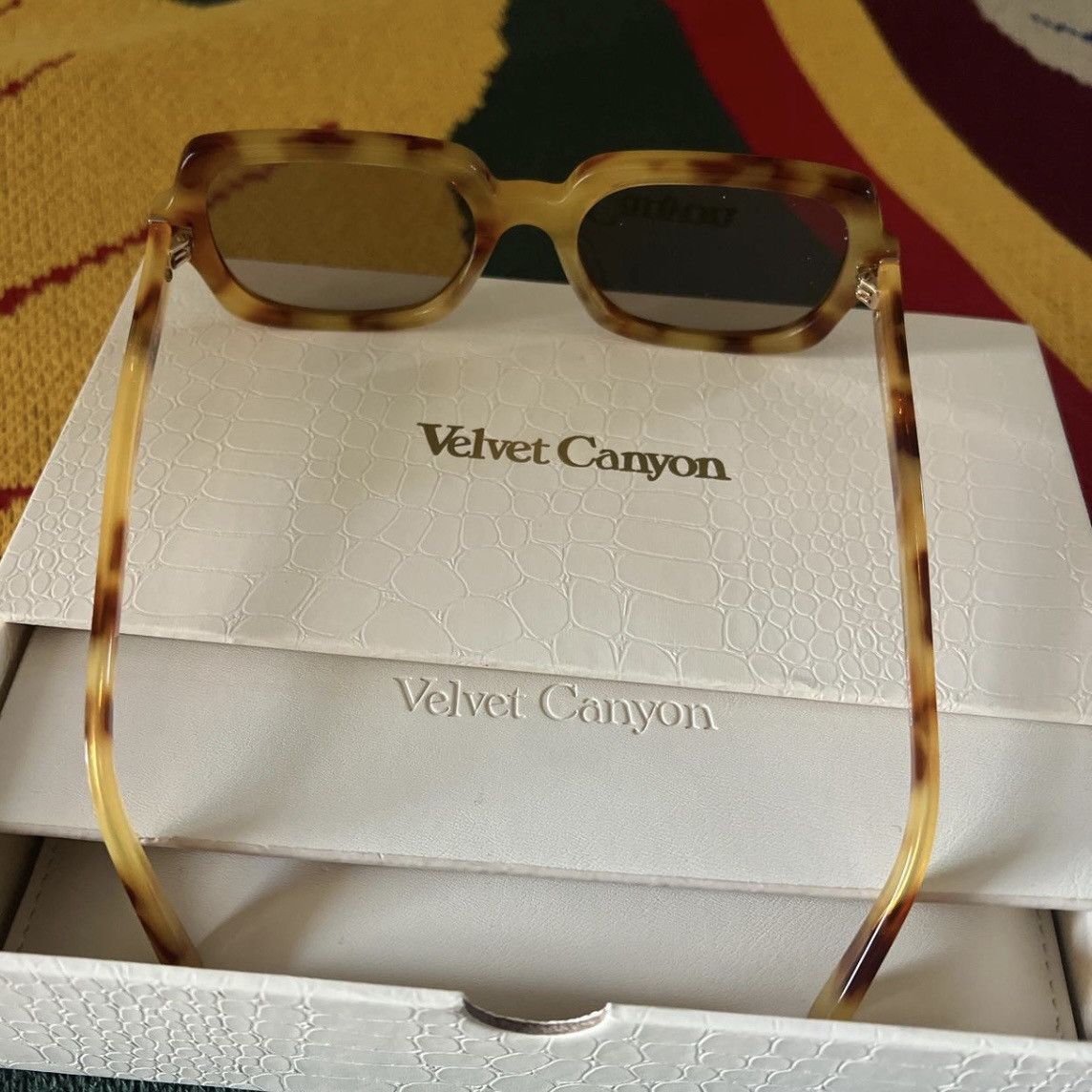 Other Velvet Canyon L'Homme sunglasses Size ONE SIZE - 4 Thumbnail