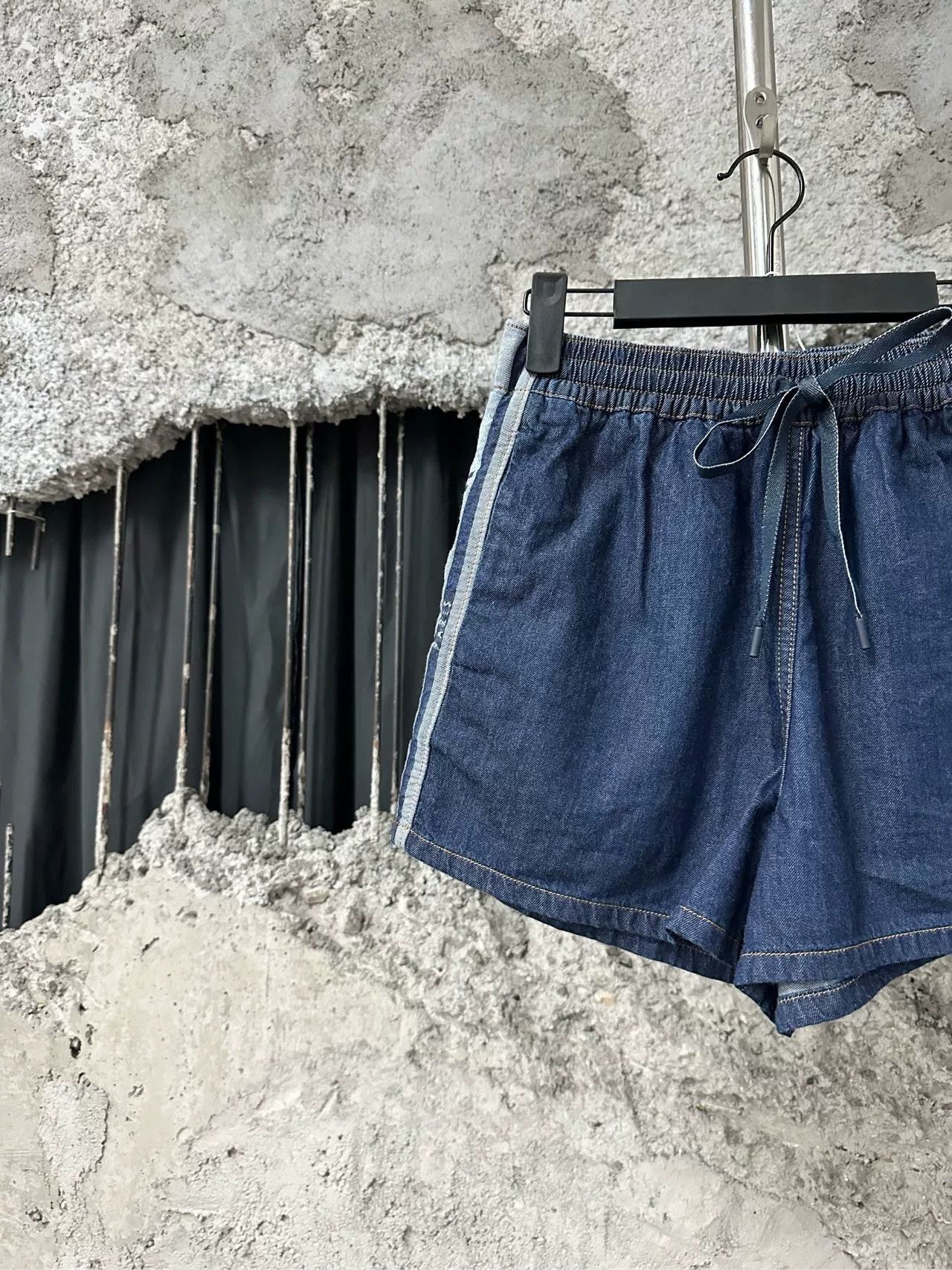 Dior Dior Denim Slogan Shorts Size US 34 / EU 50 - 3 Thumbnail