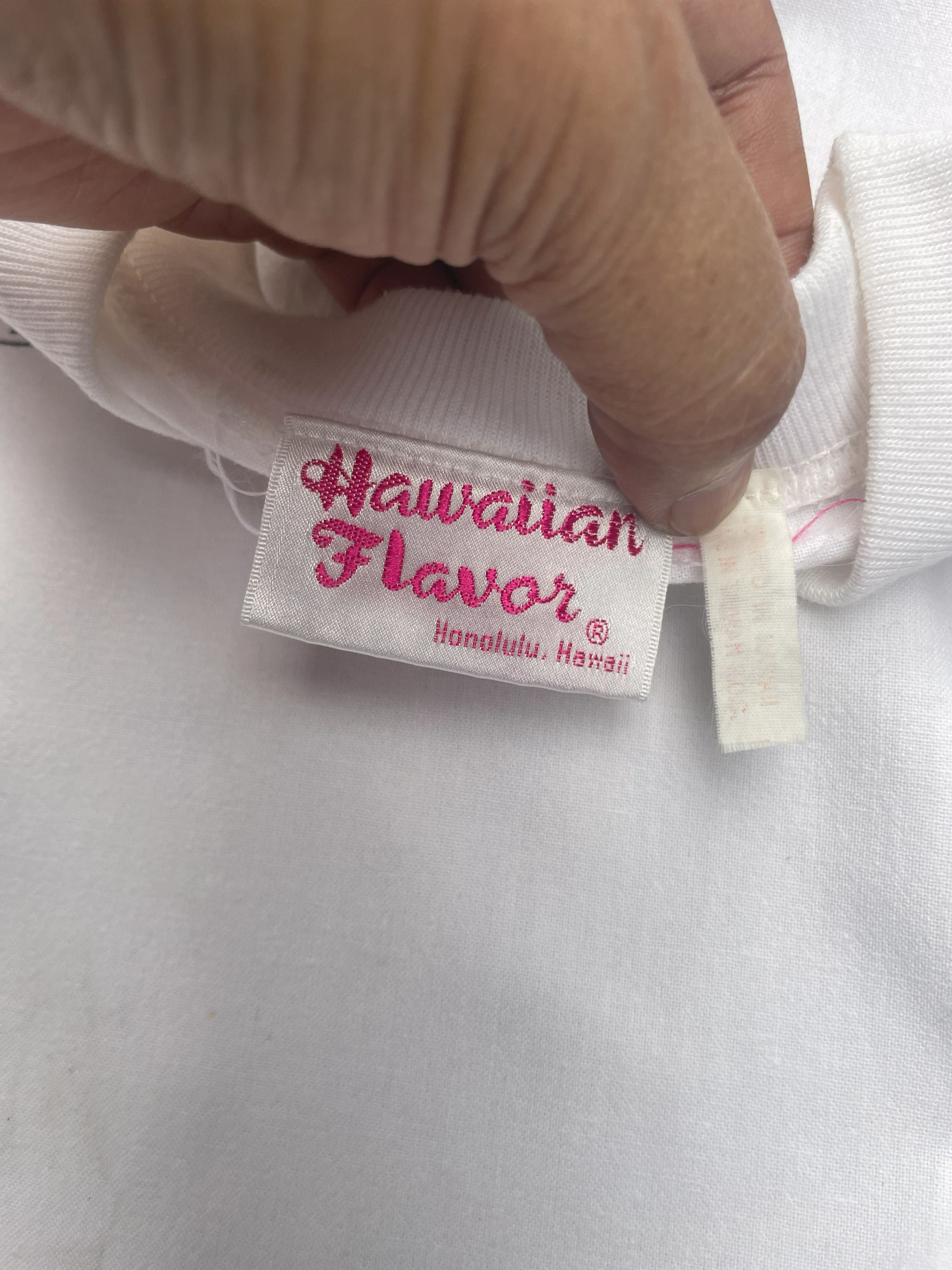 Vintage Vintage Hawaii Sweatshirt Thin Fabric Size US XL / EU 56 / 4 - 9 Thumbnail