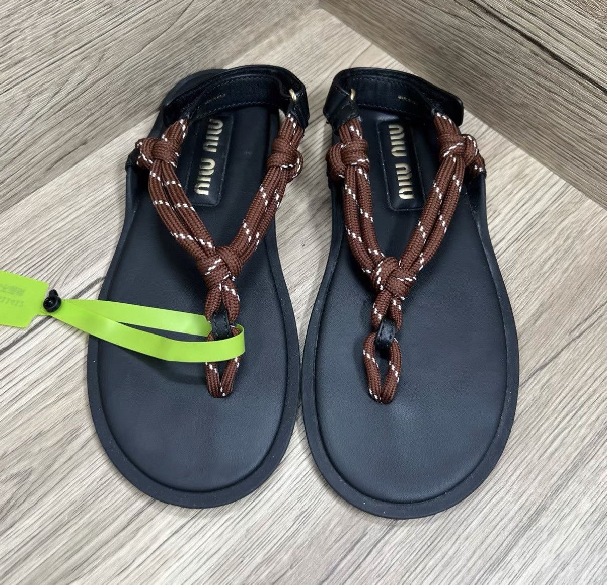 Miu Miu Miu Miu Riviere Brown & Black Thong Sandals J41 Size US 7 / IT 37 - 2 Thumbnail