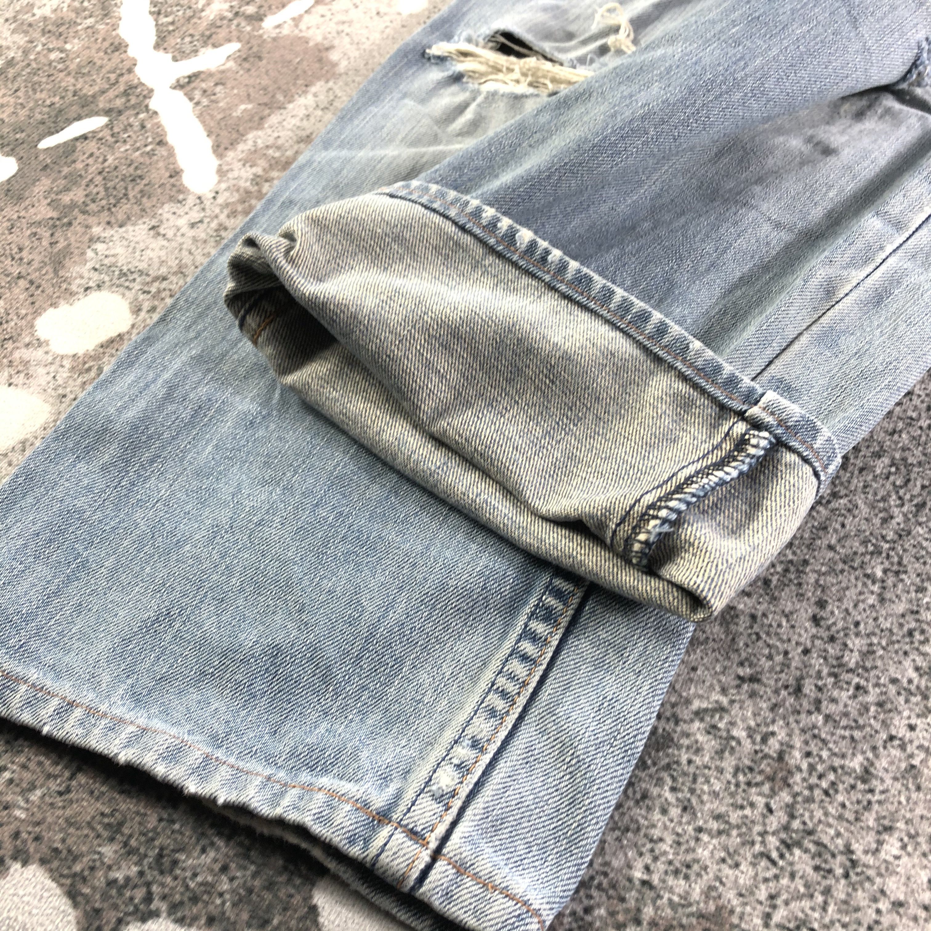 Levi's Vintage Levis Jeans 519 Ripped Medium Wash KJ2494 Size US 27 - 7 Thumbnail
