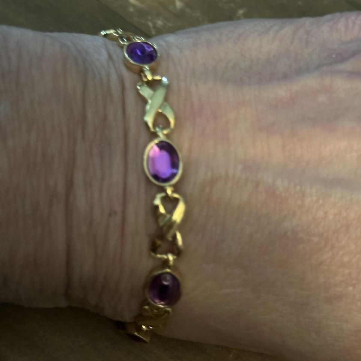 Other Vintage Avon purple gemstone infinity link bracelet Size ONE SIZE - 2 Thumbnail