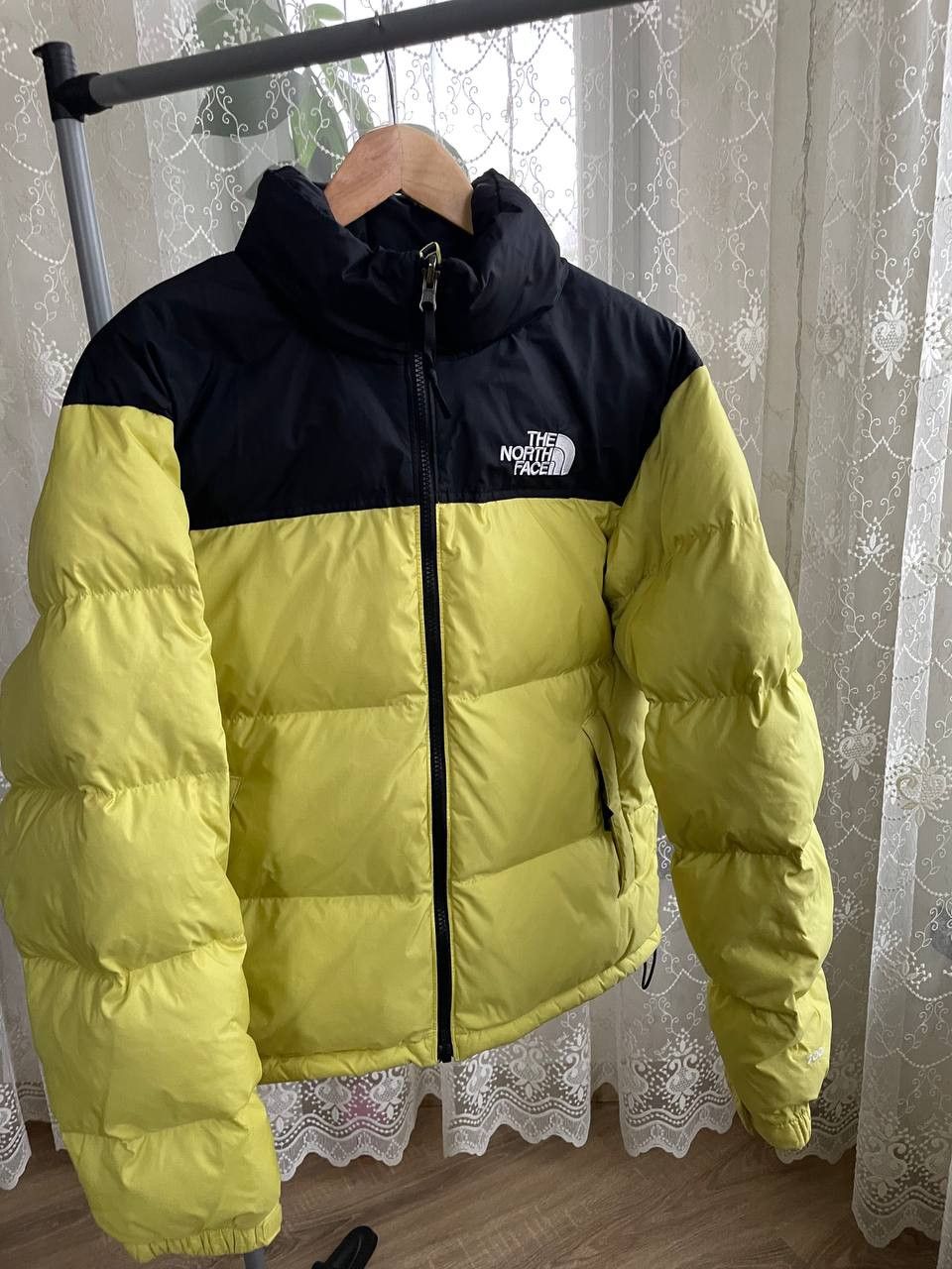 The North Face The North Face 700 Nuptse Down Puffer Jacket Size US S / EU 44-46 / 1 - 2 Thumbnail