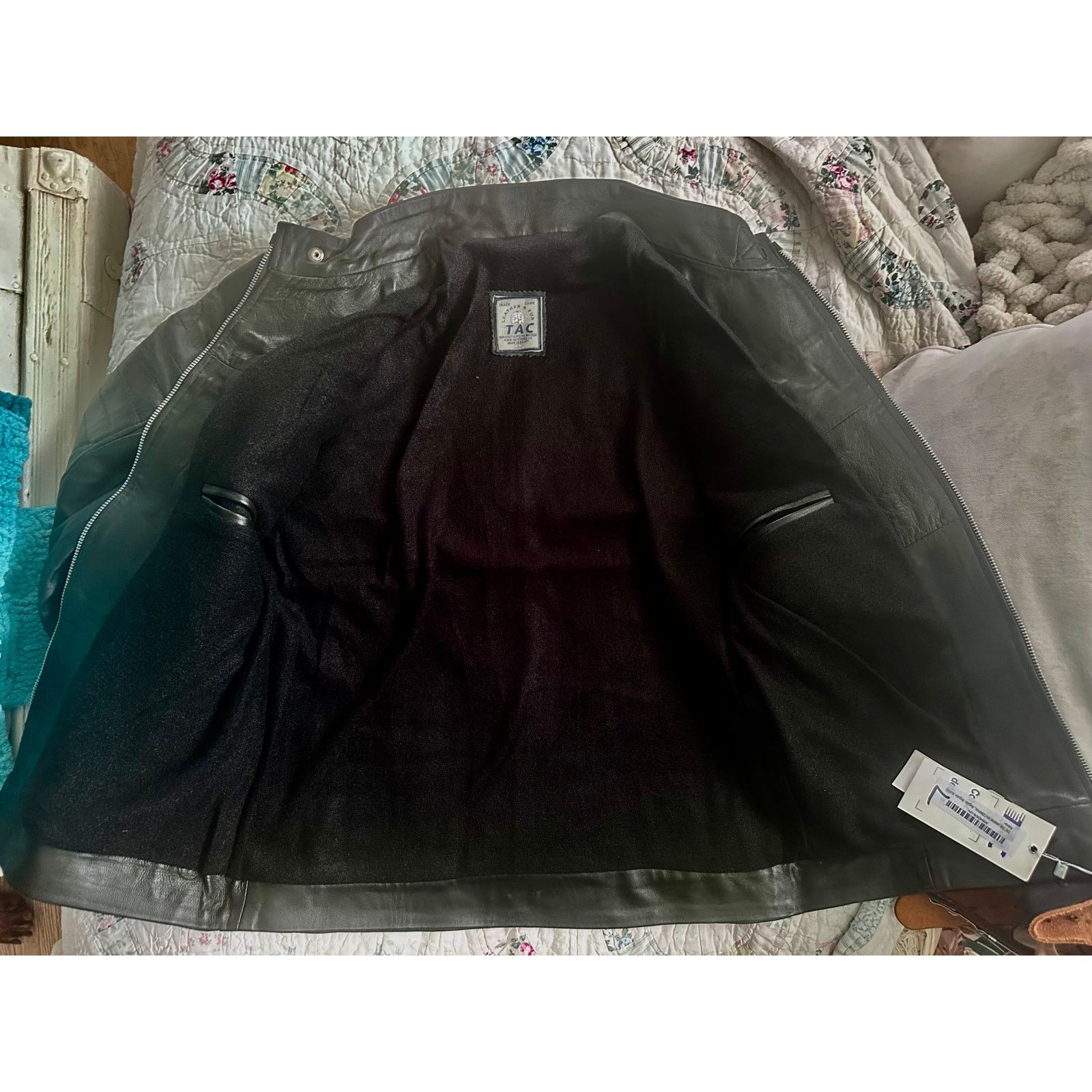 Other NWT BLACK LAMB LEATHER MOTO RACER JACKET W/ FLEECE LINING L Size US L / EU 52-54 / 3 - 3 Thumbnail