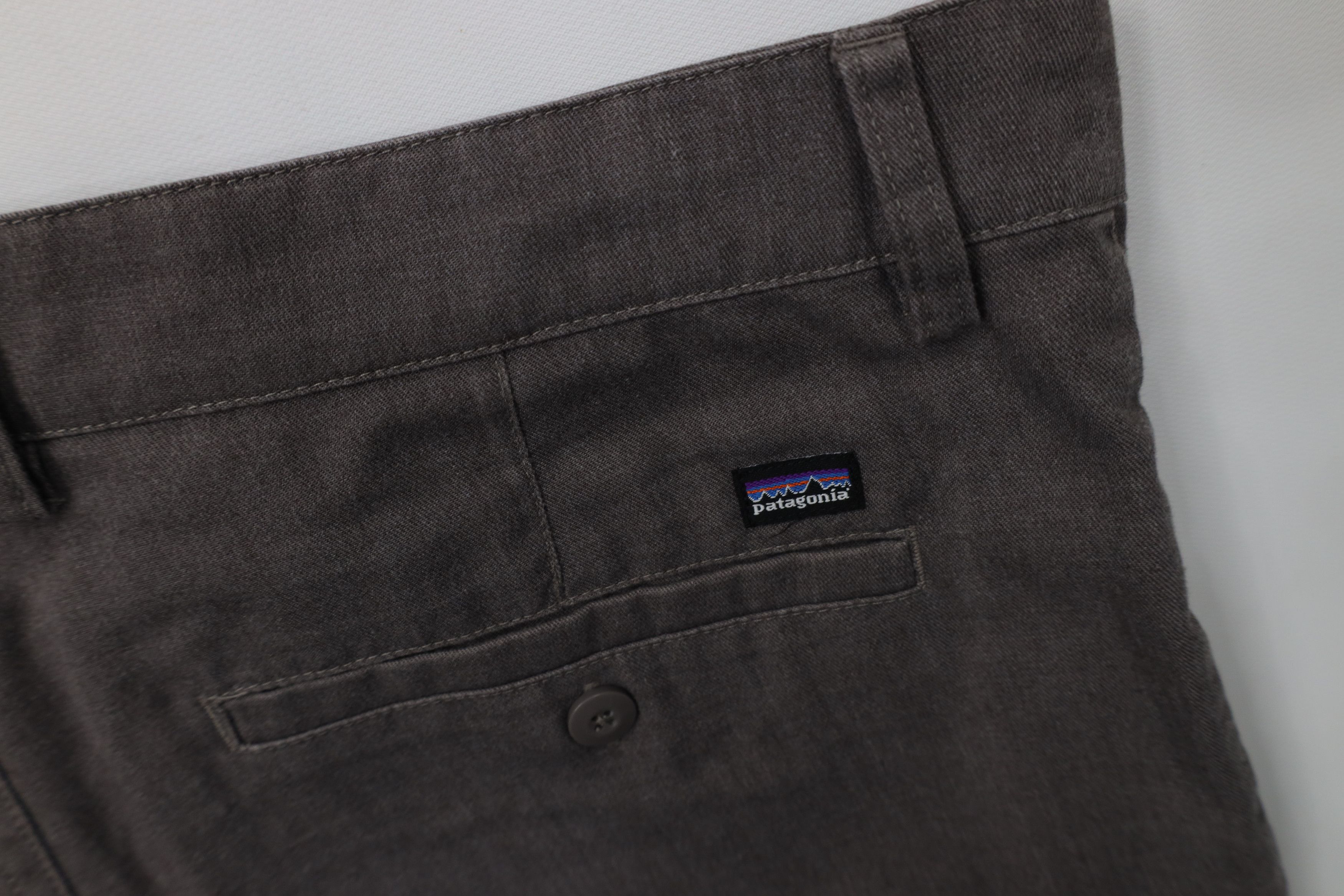 Patagonia Patagonia Spell Faded Hiking Trekking Golf Chino Shorts Gray Size US 35 - 12 Thumbnail