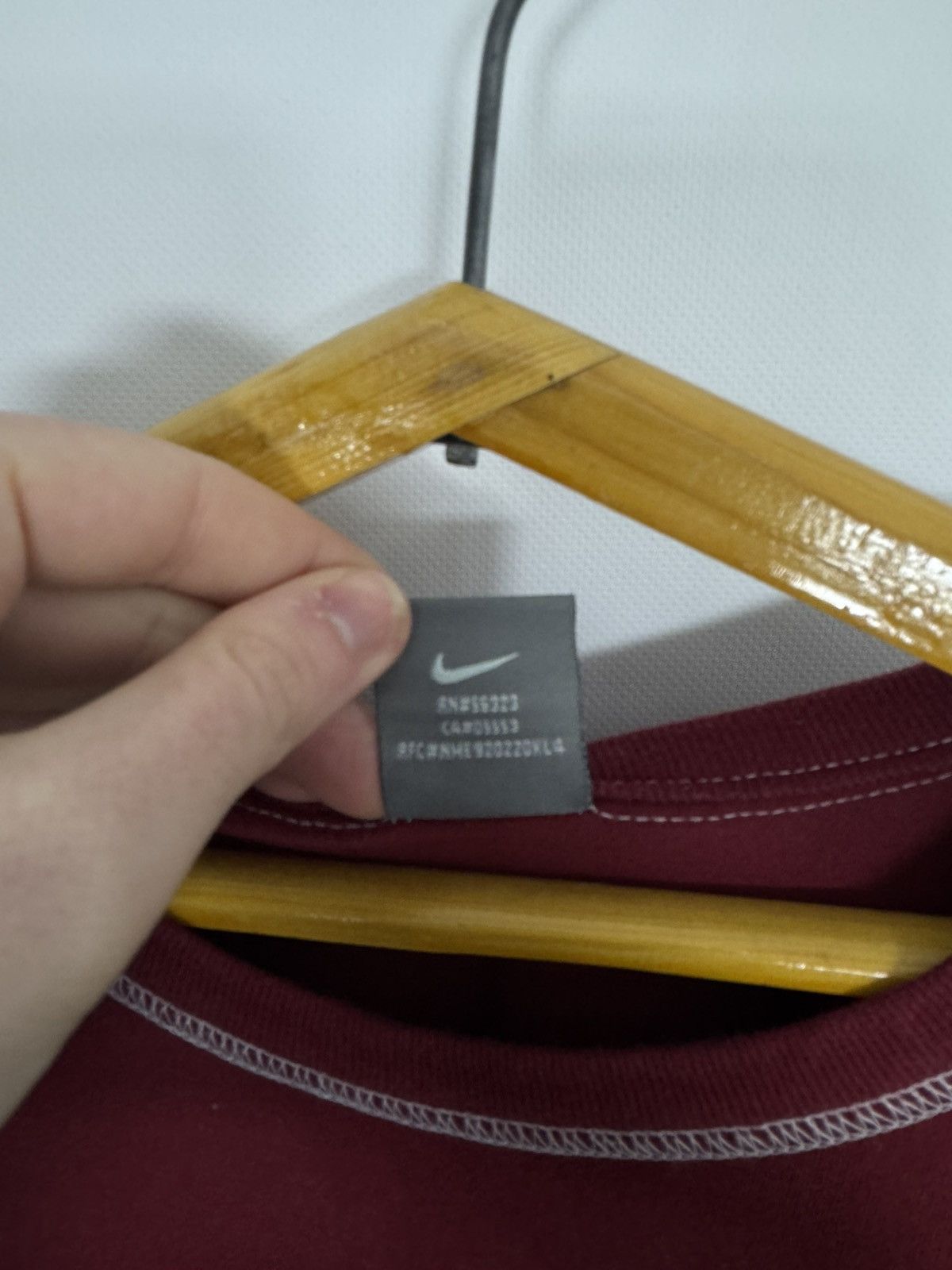 Nike Vintage Y2k Nike Big Logo Swoosh T-Shirt Size US XL / EU 56 / 4 - 5 Thumbnail