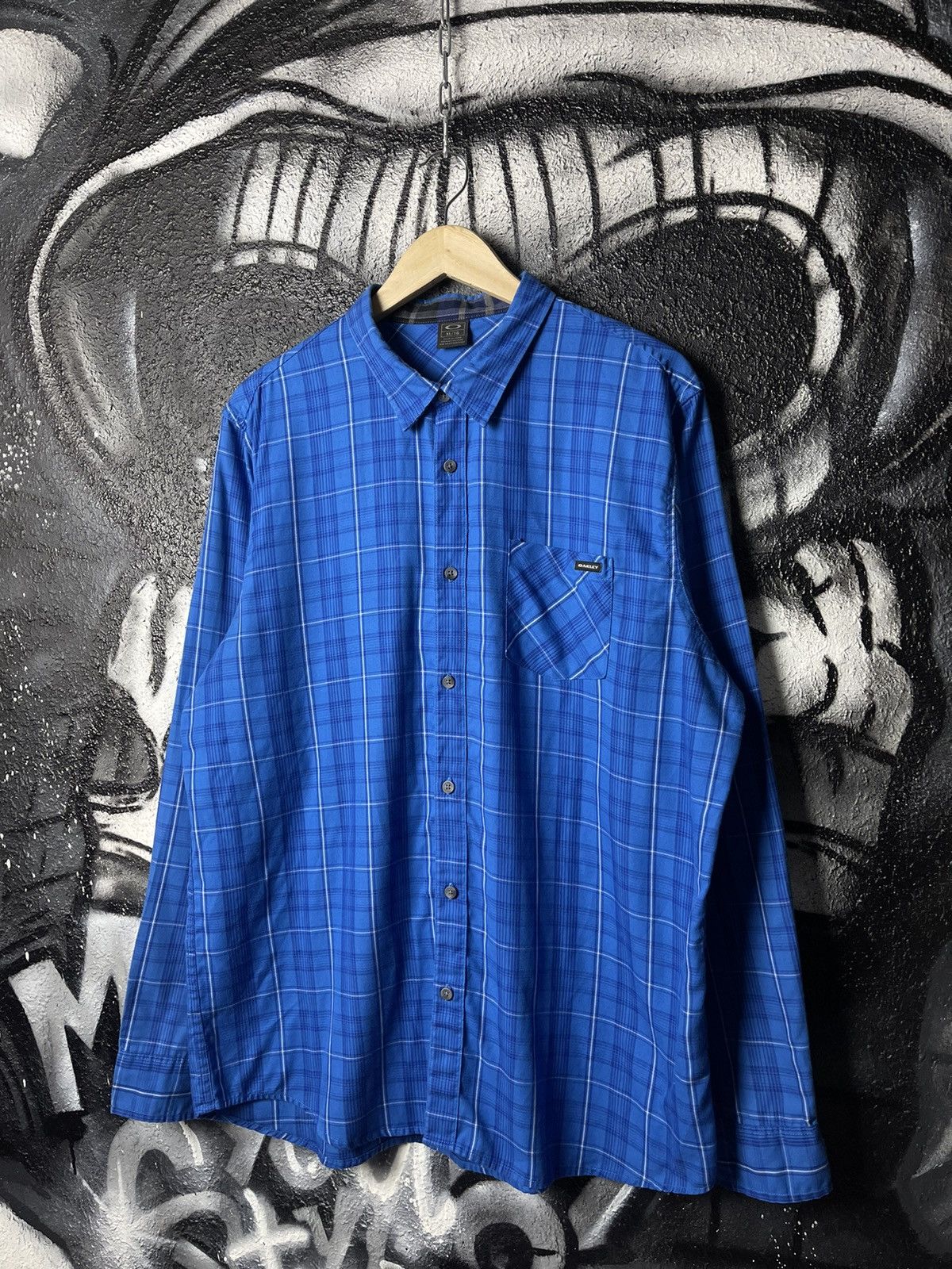 Oakley × Vintage Vintage Oakley Blue Plaid Shirt Men’s Size XL Size US XL / EU 56 / 4 - 1 Thumbnail