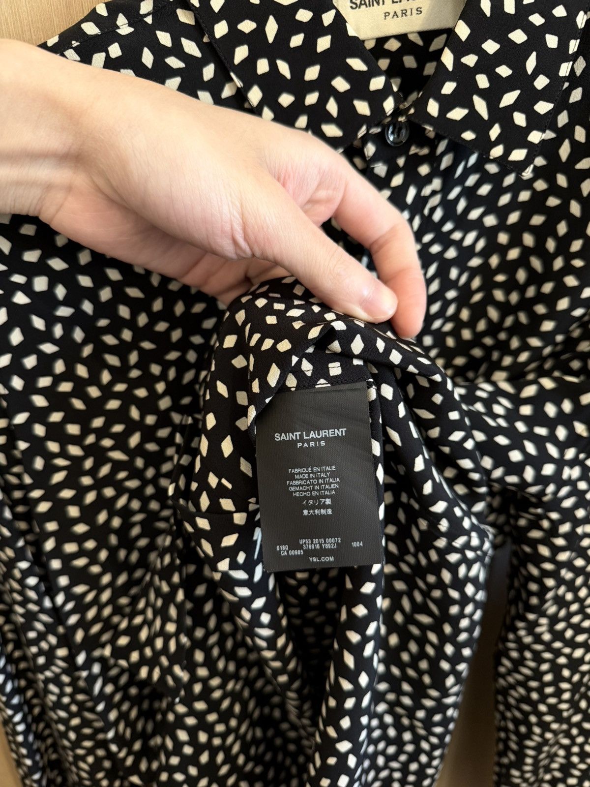 Saint Laurent Paris Saint Laurent FW15 Black Crêpe Losange Silk Shirt Size US XS / EU 42 / 0 - 4 Thumbnail