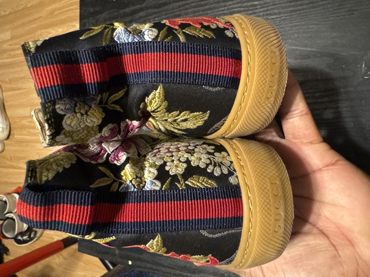 Gucci Gucci - BLIND FOR LOVE Floral Embroidered High-Top Sneakers Size US 11 / EU 44 - 3 Thumbnail