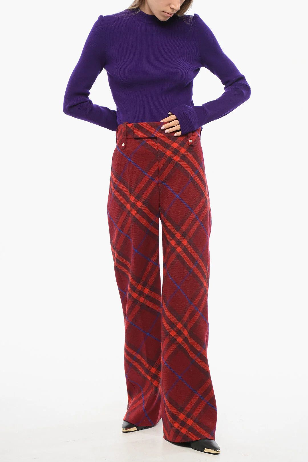 Burberry og1mm0426 Virgin Wool Tartan Pant in Red Size 25" / US 0 / IT 36 - 3 Thumbnail