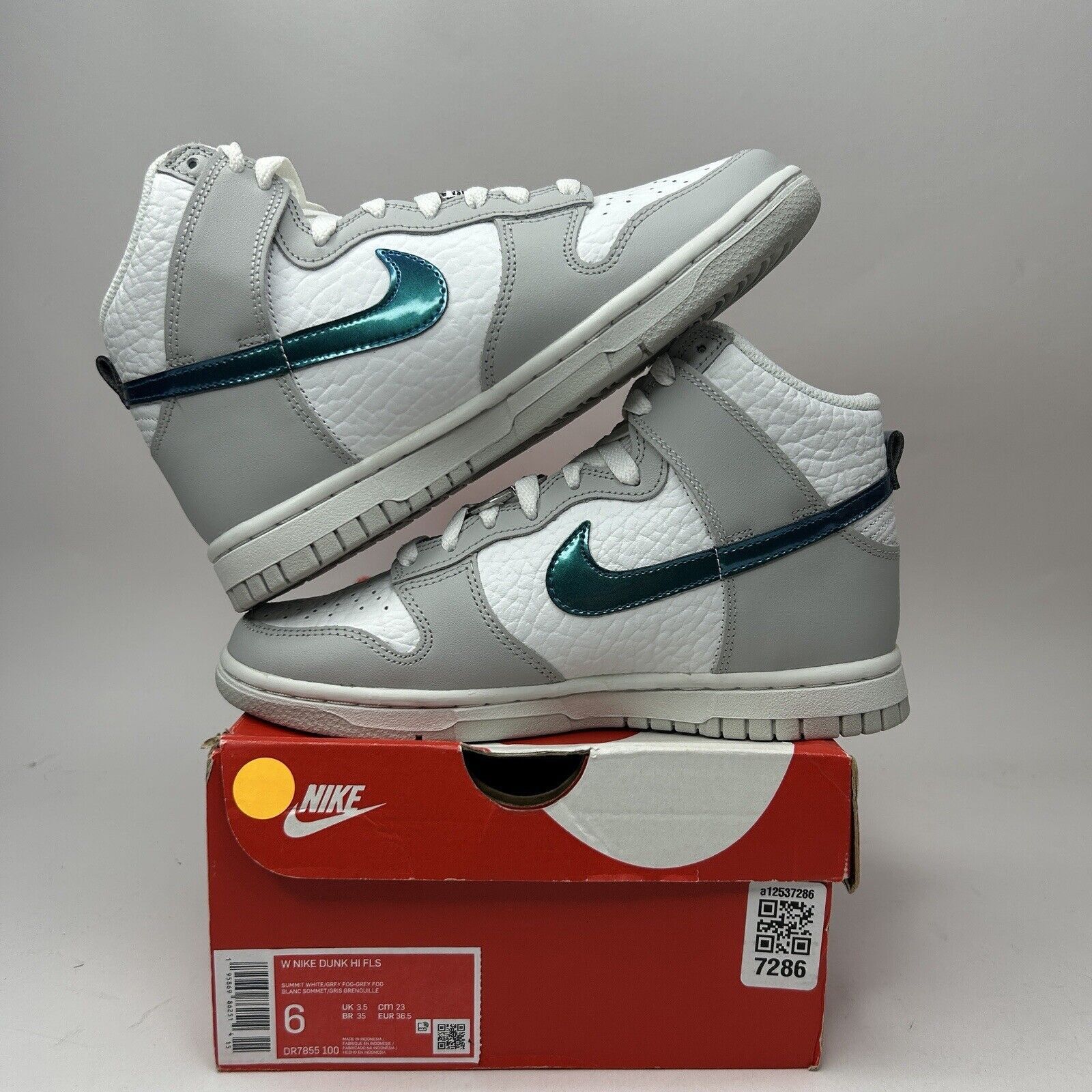 Nike Nike Dunk High WMNS FLS “Summit White Grey Fog” 2023 Size US 6 / IT 36 - 3 Thumbnail