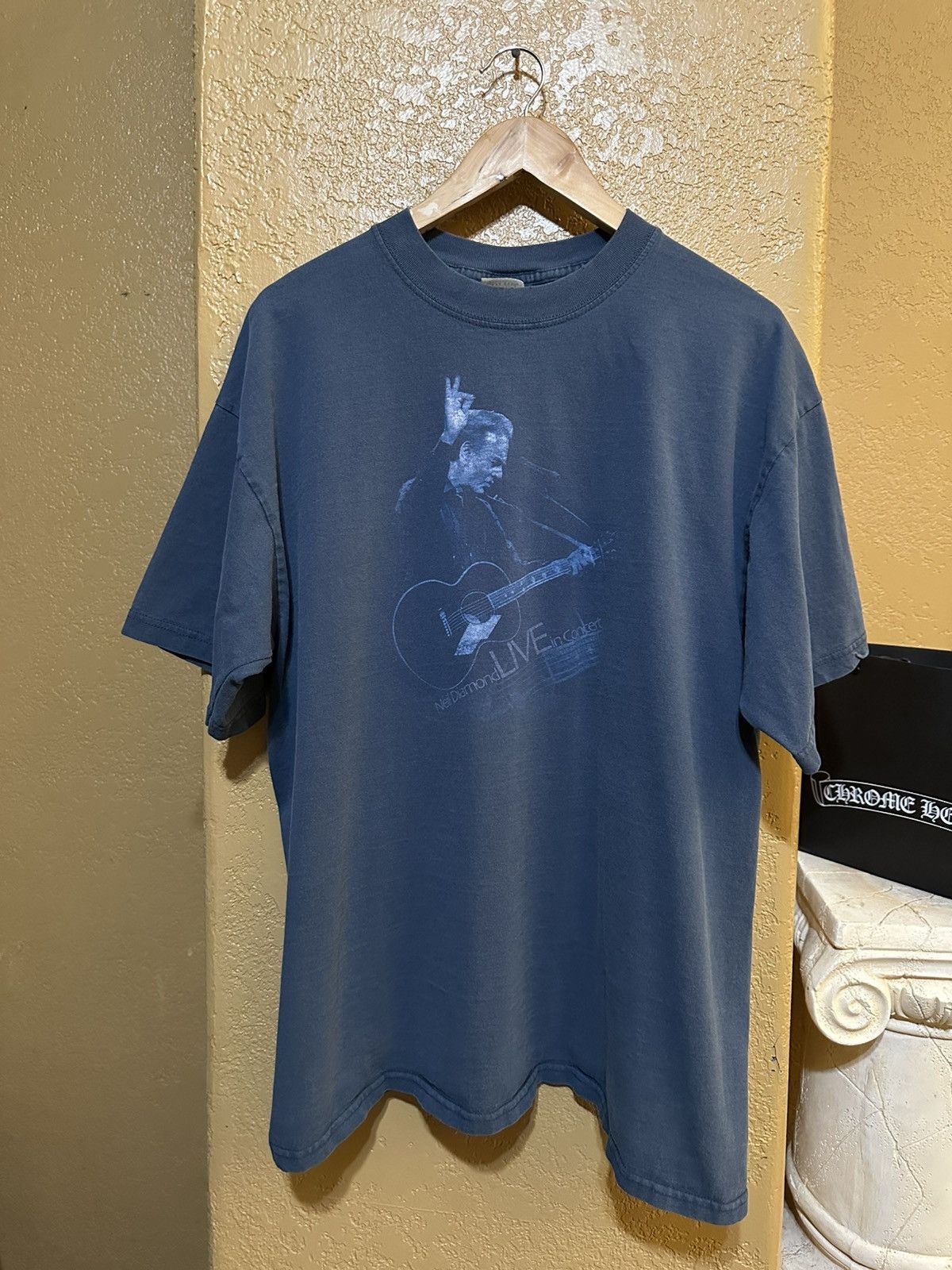 Vintage faded vintage Neil Diamond Live Concert tee xl Size US XL / EU 56 / 4 - 1 Thumbnail