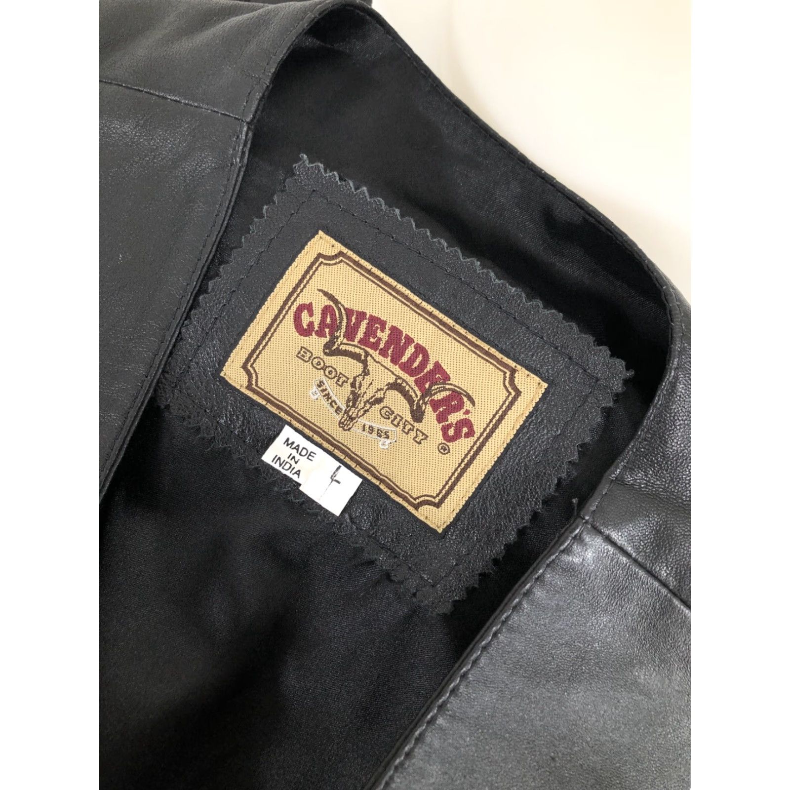 Vintage CAVENDER'S Leather Western Vest - M/L Black, Cowboy, Men, Vest, Cavender's, Leather, Western, 28 Pit to Pit, Excellent Size US L / EU 52-54 / 3 - 4 Thumbnail