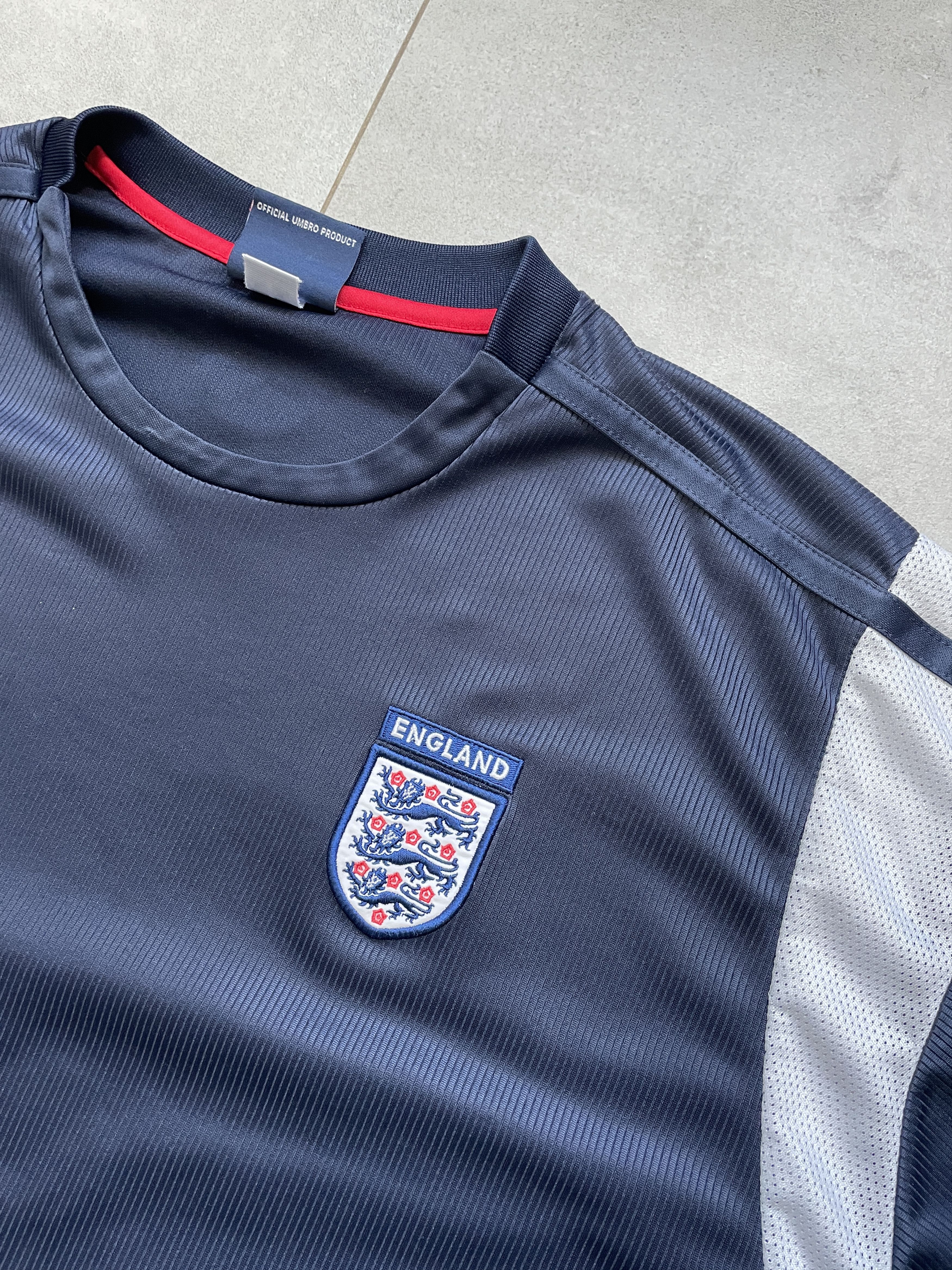 Umbro Y2K 2004 ENGLAND SOCCER BLOKECORE NAVY UMVRO JERSEY Size US XL / EU 56 / 4 - 2 Thumbnail