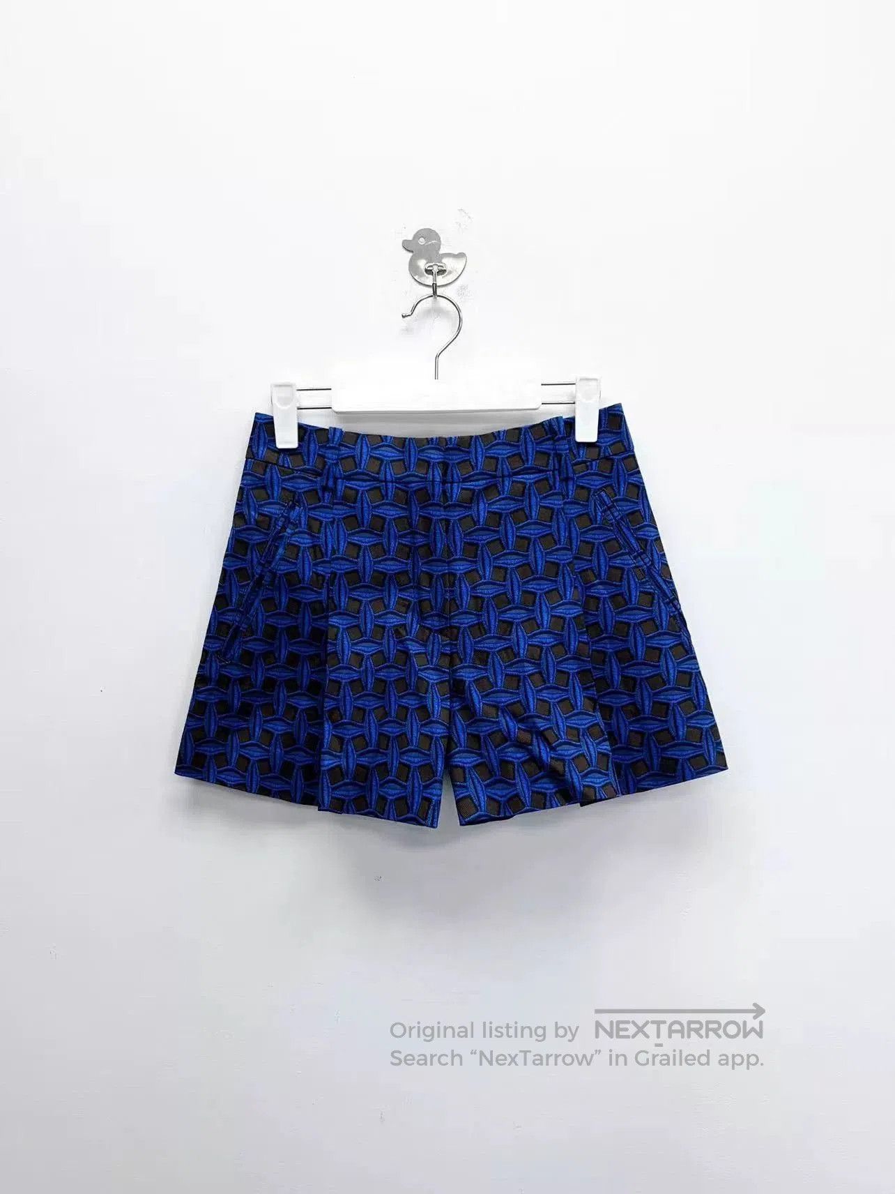 Louis Vuitton Louis Vuitton Blue Logo Embroidered Shorts. Size 35" - 1 Thumbnail