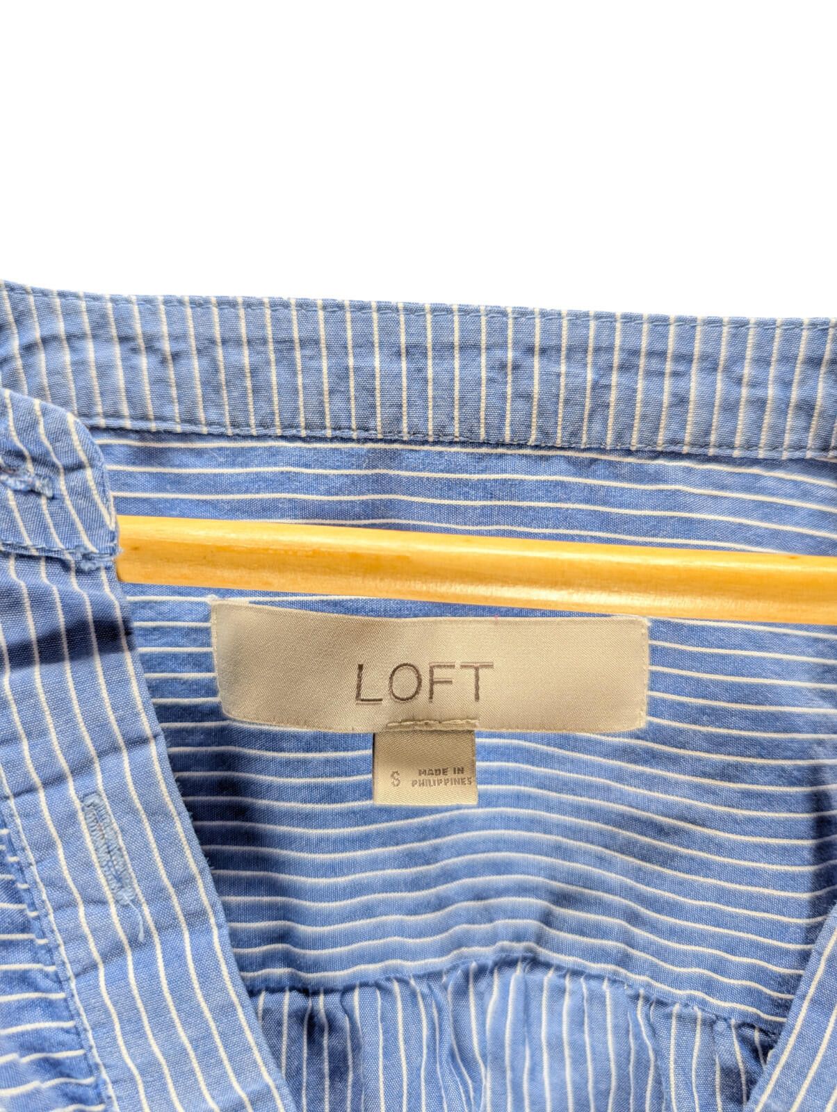 Other LOFT Blue Pinstripe Popover Blouse – Size Small Long Sleeve Size S / US 4 / IT 40 - 4 Thumbnail
