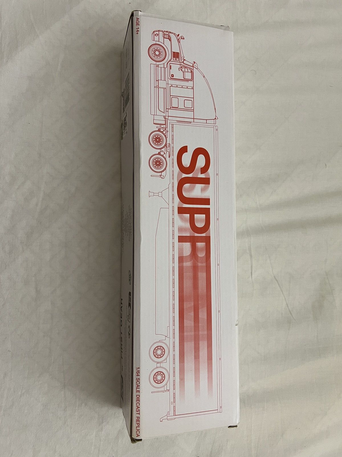 Supreme NEW SUPREME x FIRST GEAR SEMI TRUCK METAL - WHITE / RED 2024 Size ONE SIZE - 2 Thumbnail