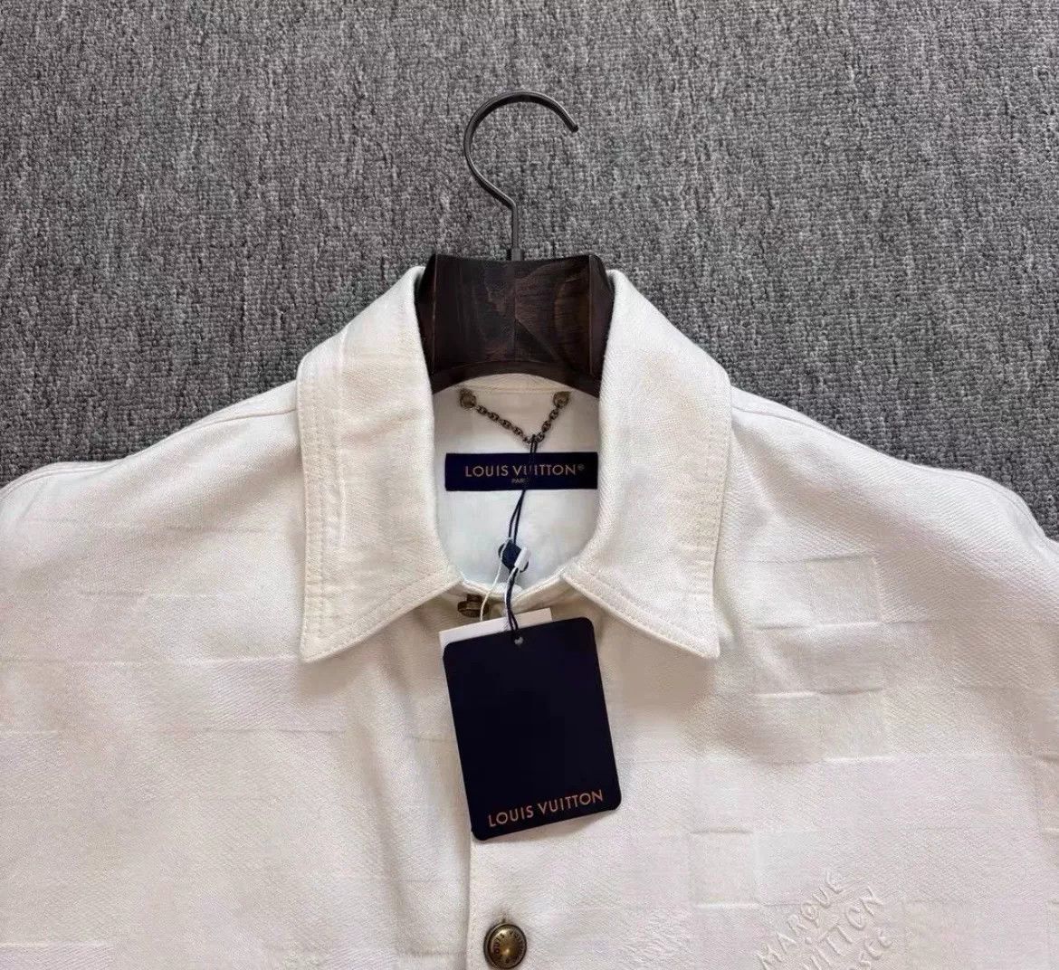 Louis Vuitton louis vuitton ss24 beige check short sleeve shirt Size US M / EU 48-50 / 2 - 2 Thumbnail