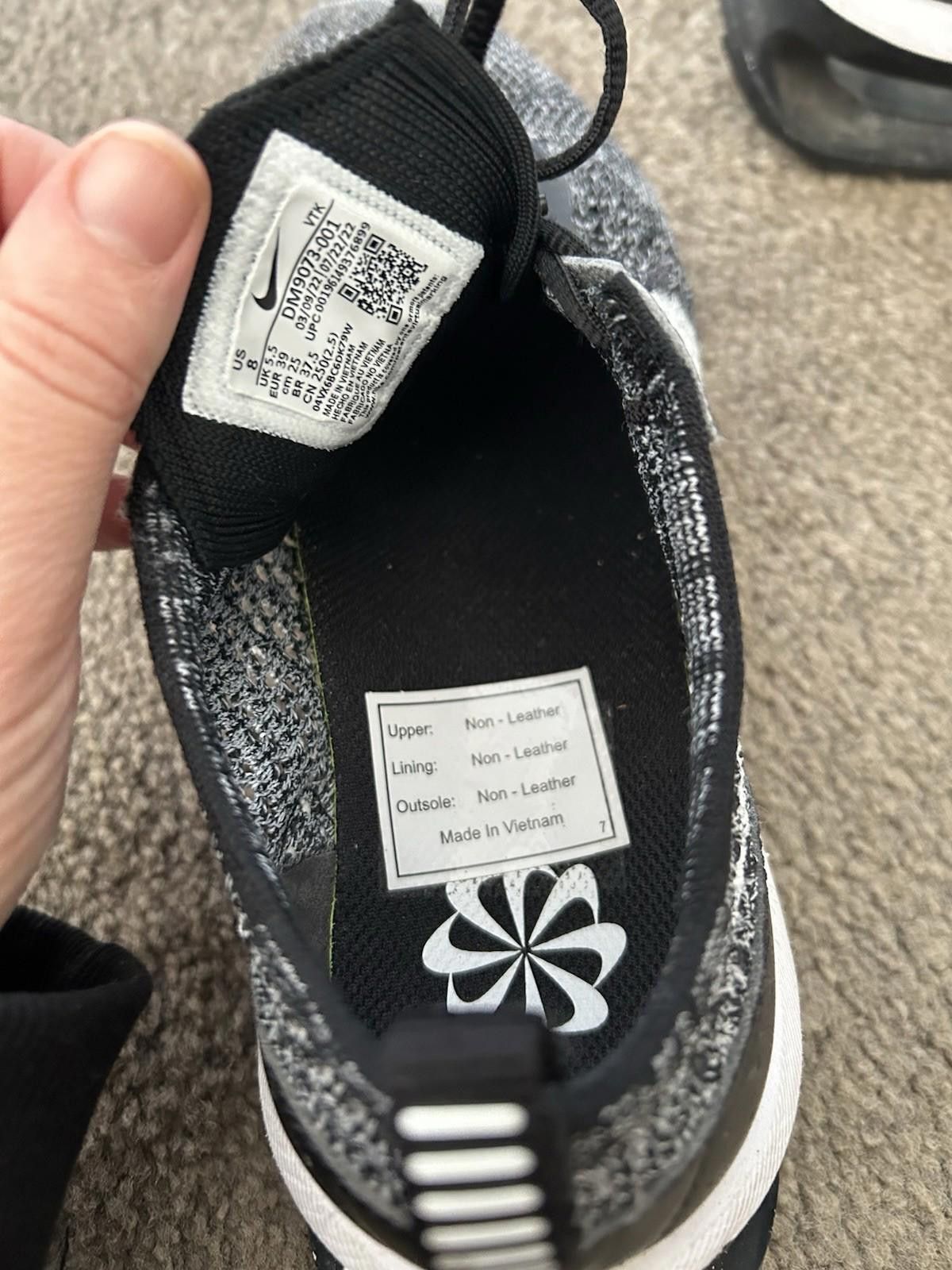 Nike Nike Air Runners Sneakers Flyknit- Size US 8 UK 5.5 EUR 39 Size US 6.5 / EU 39-40 - 5 Thumbnail
