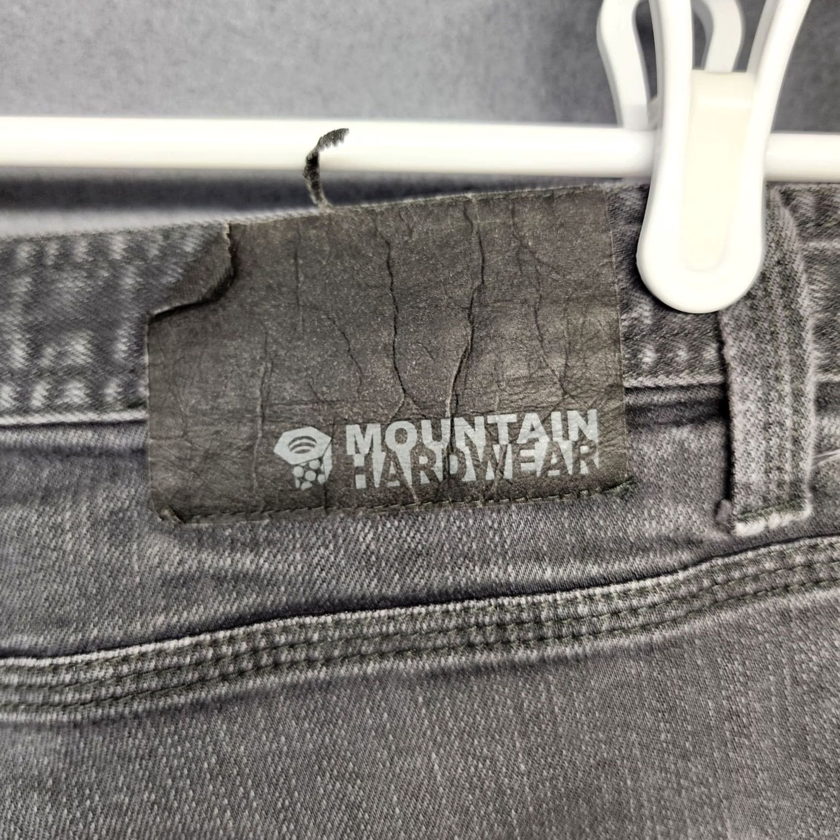 Mountain Hardwear VINTAGE Mountain Hardwear Jeans Mens 36x30 Black Straight Leg Cotton Blend Stretch Size US 36 / EU 52 - 6 Thumbnail