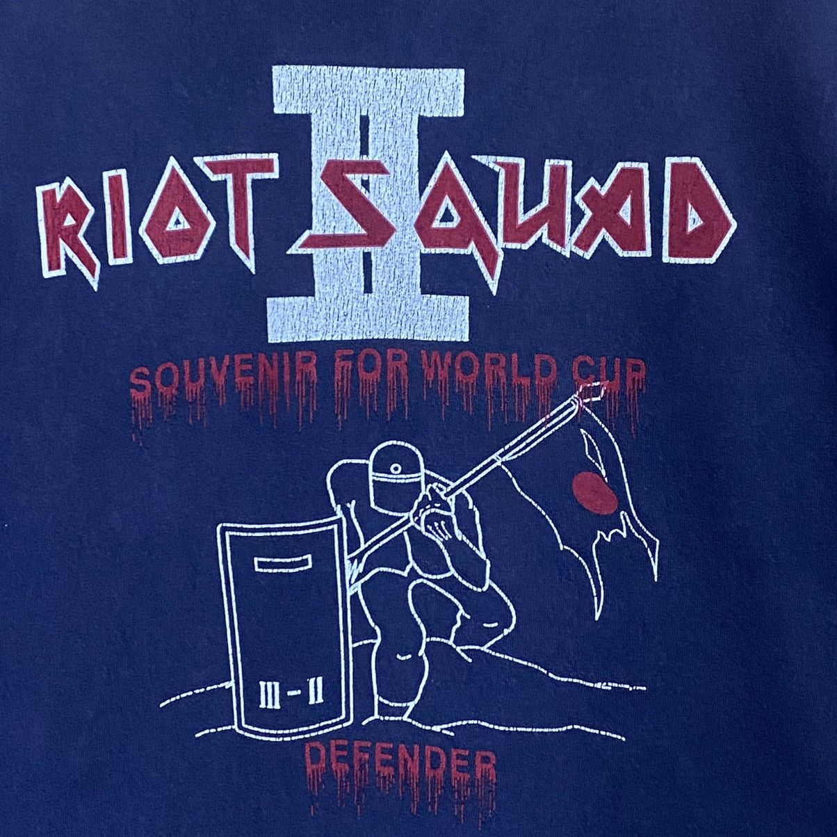Japanese Brand Vintage 90s Riot Squad Big Logo Shortsleeve Tee Size US M / EU 48-50 / 2 - 5 Thumbnail