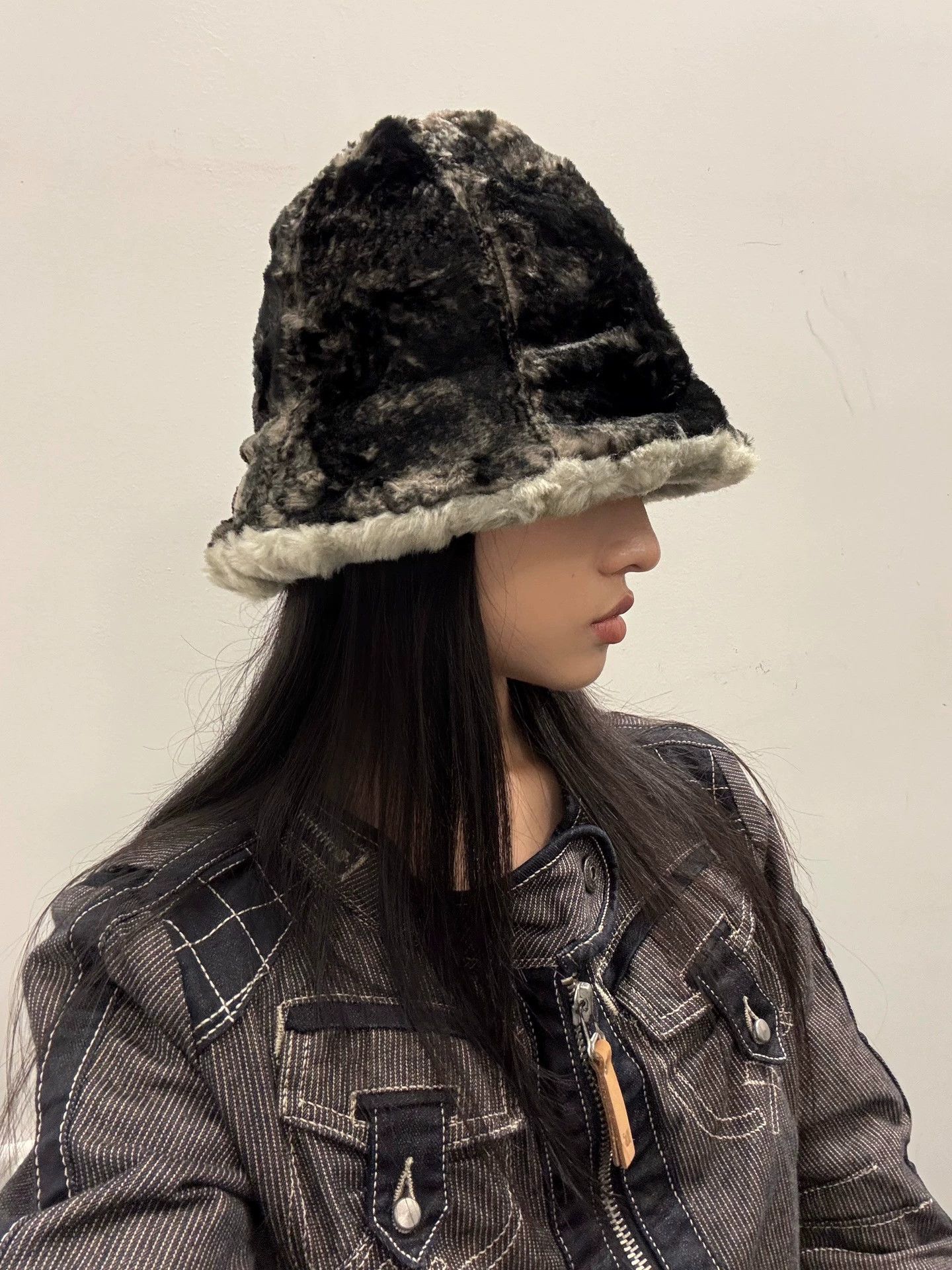 Other Misaharada Vintage Gradient Short-Fleece Bucket Hat Size ONE SIZE - 2 Thumbnail