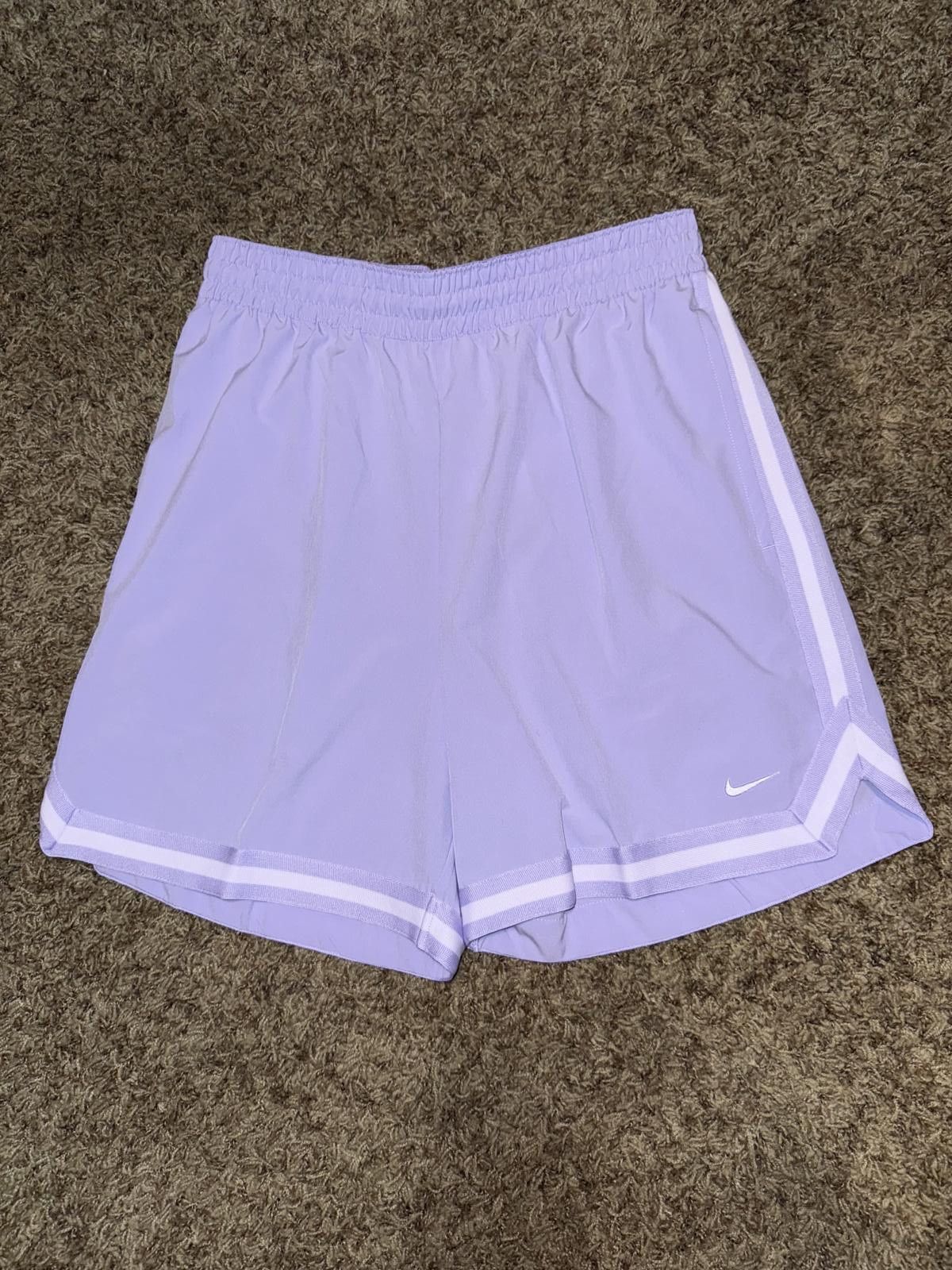 Nike Nike DNA Men's Dri-FIT 6" UV Woven Basketball Shorts Sample Size US 32 / EU 48 - 1 Thumbnail