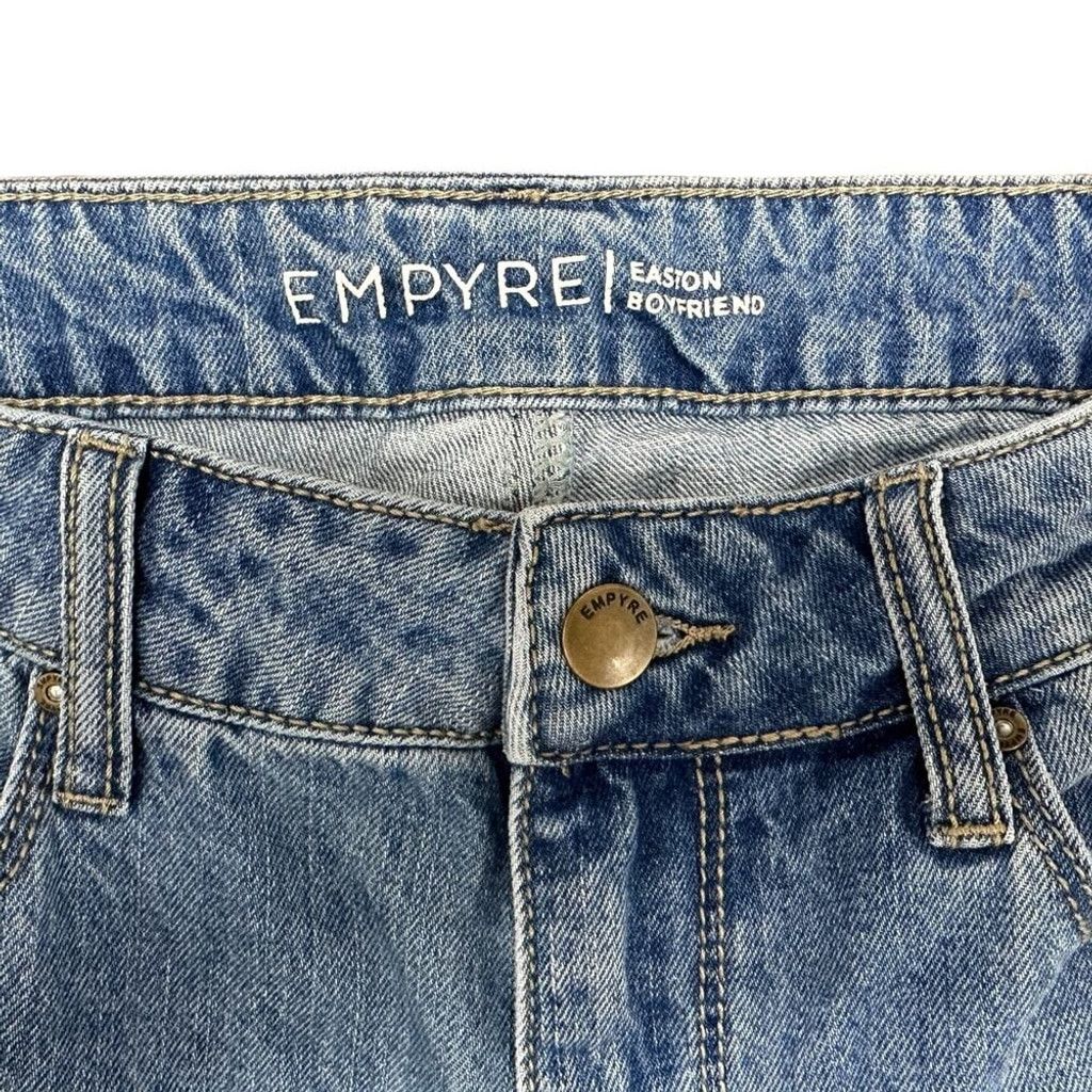 Empyre Empyre Easton Medium Wash Distressed Boyfriend Jeans Size 28" / US 6 / IT 42 - 8 Thumbnail