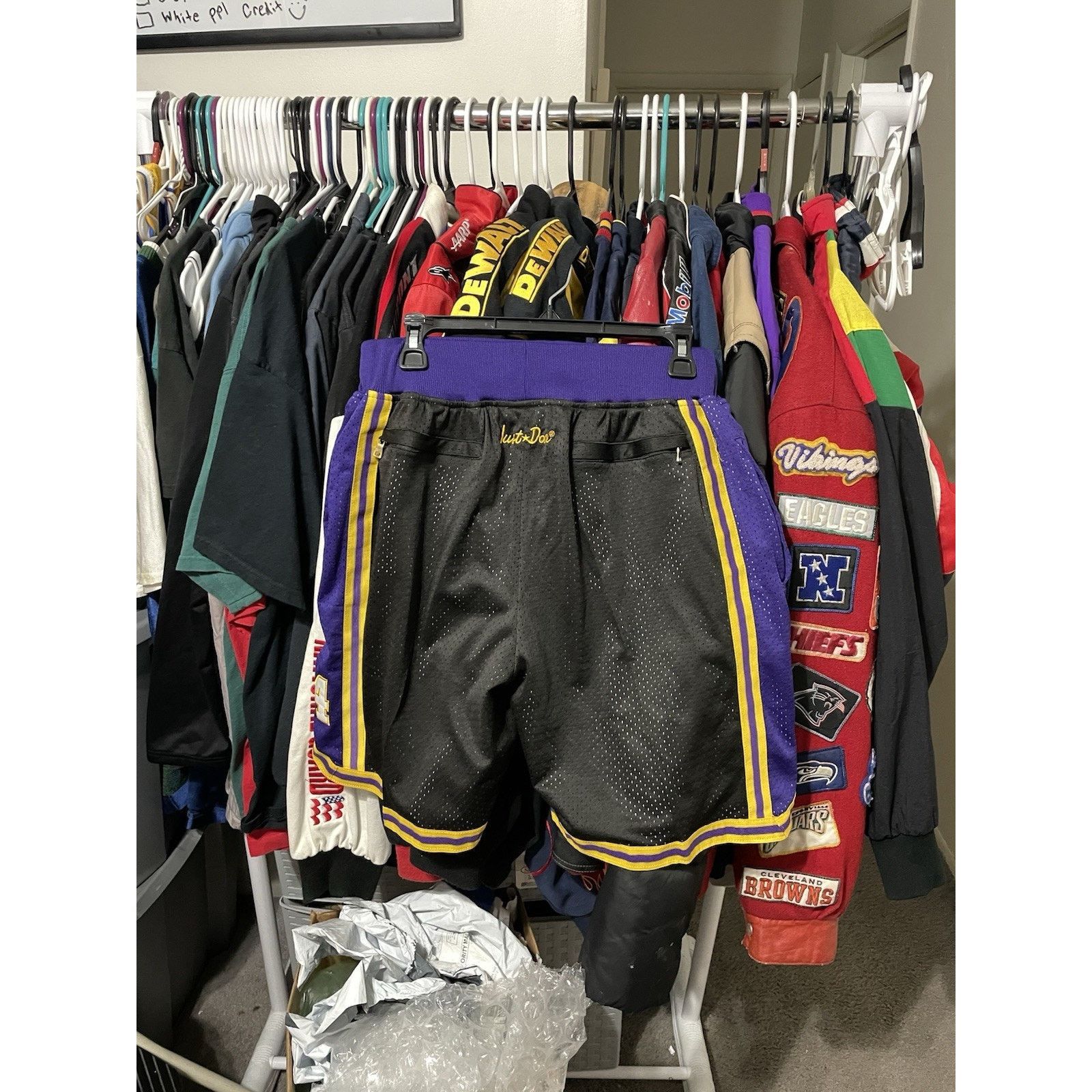 Just Don Size M-Kobe Bryant LA Lakers Shorts Black Mamba Just Don Size US M / EU 48-50 / 2 - 2 Thumbnail