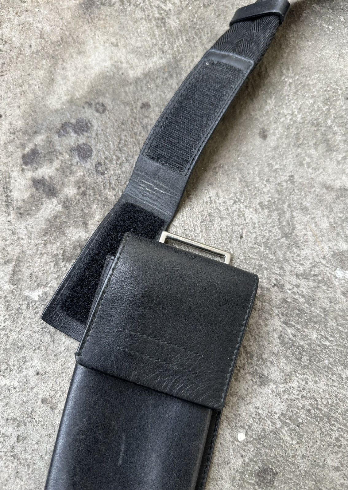 Prada Prada - Archive S/S1999 Holster Crossbody Leather Bag Black Size ONE SIZE - 9 Thumbnail
