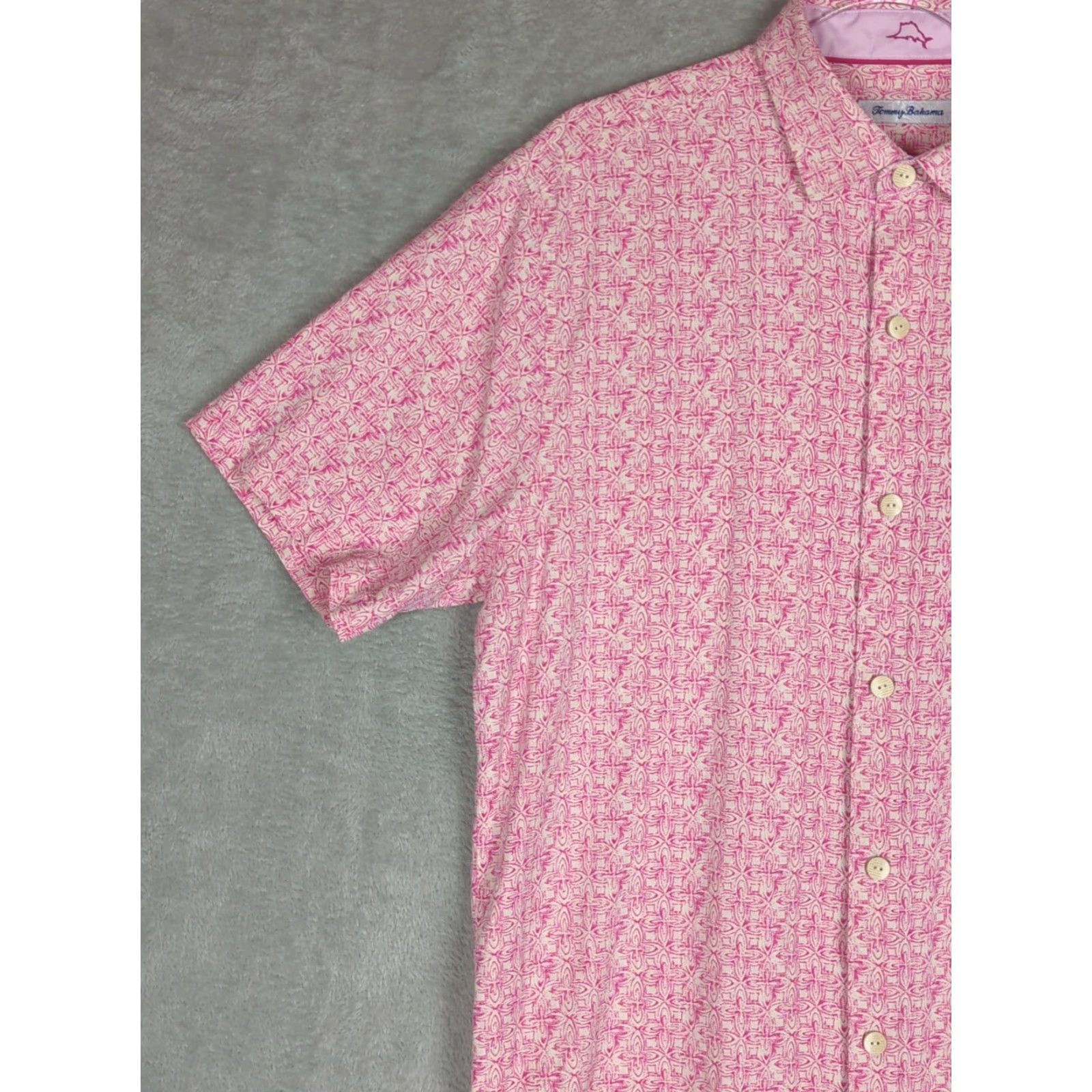 Tommy Bahama VINTAGE? No. Tommy Bahama Geovanni Geo Camp Shirt Silk Pink Short Sleeve Button-Up Casual Men M Regular Size US M / EU 48-50 / 2 - 2 Thumbnail